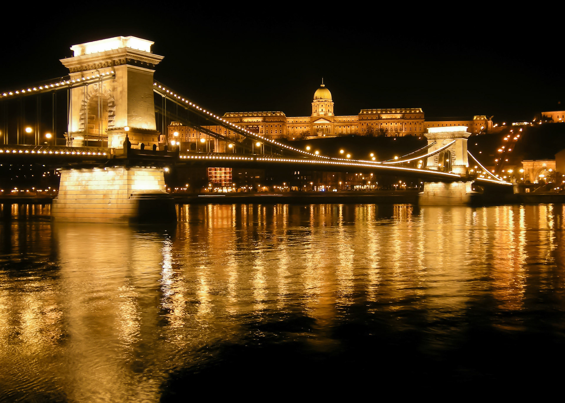 Chain Bridge, Budapest, 2011