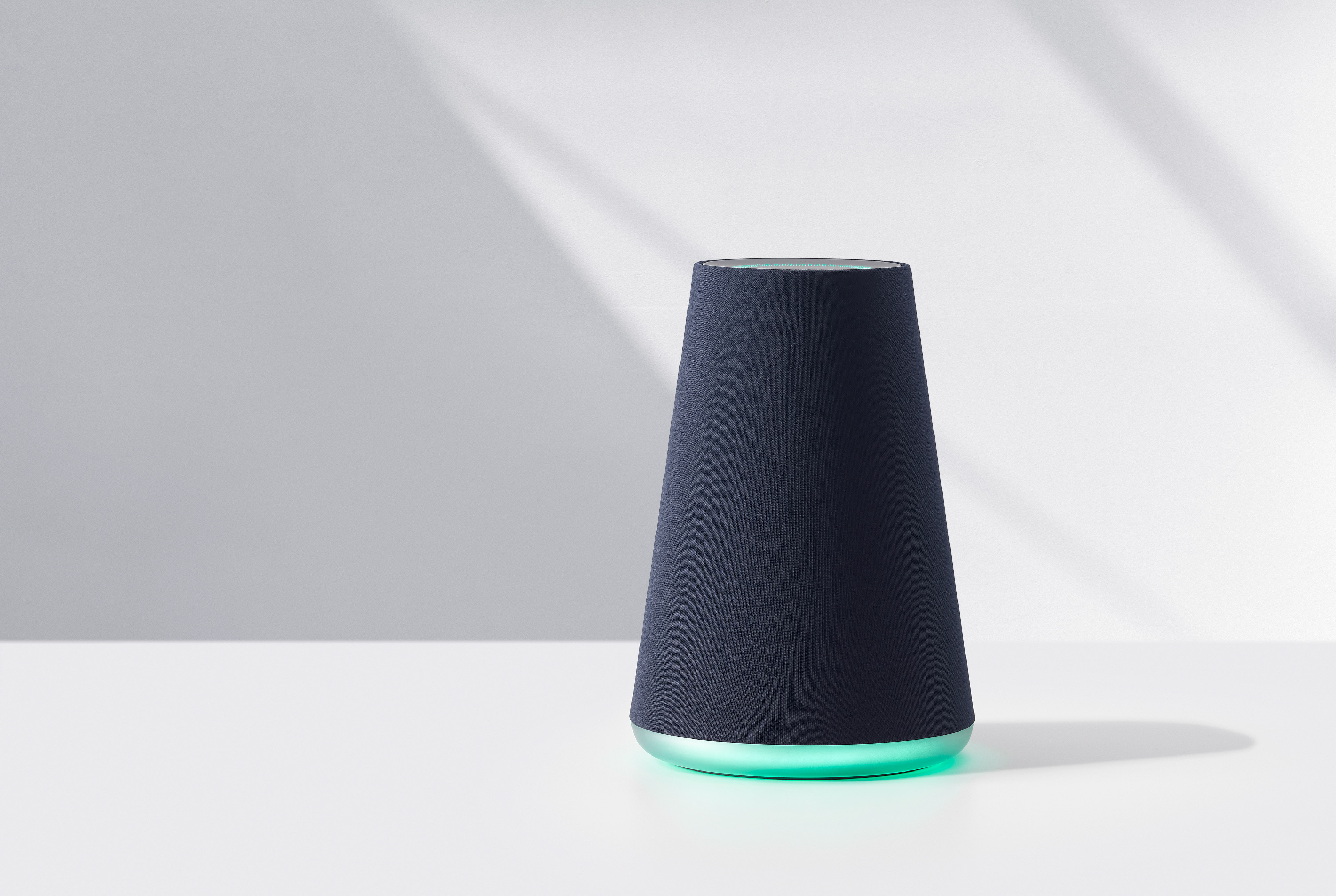 WAVE, a smart AI speaker designed by designer Kim Seungwoo of Industrial design studio VLND.