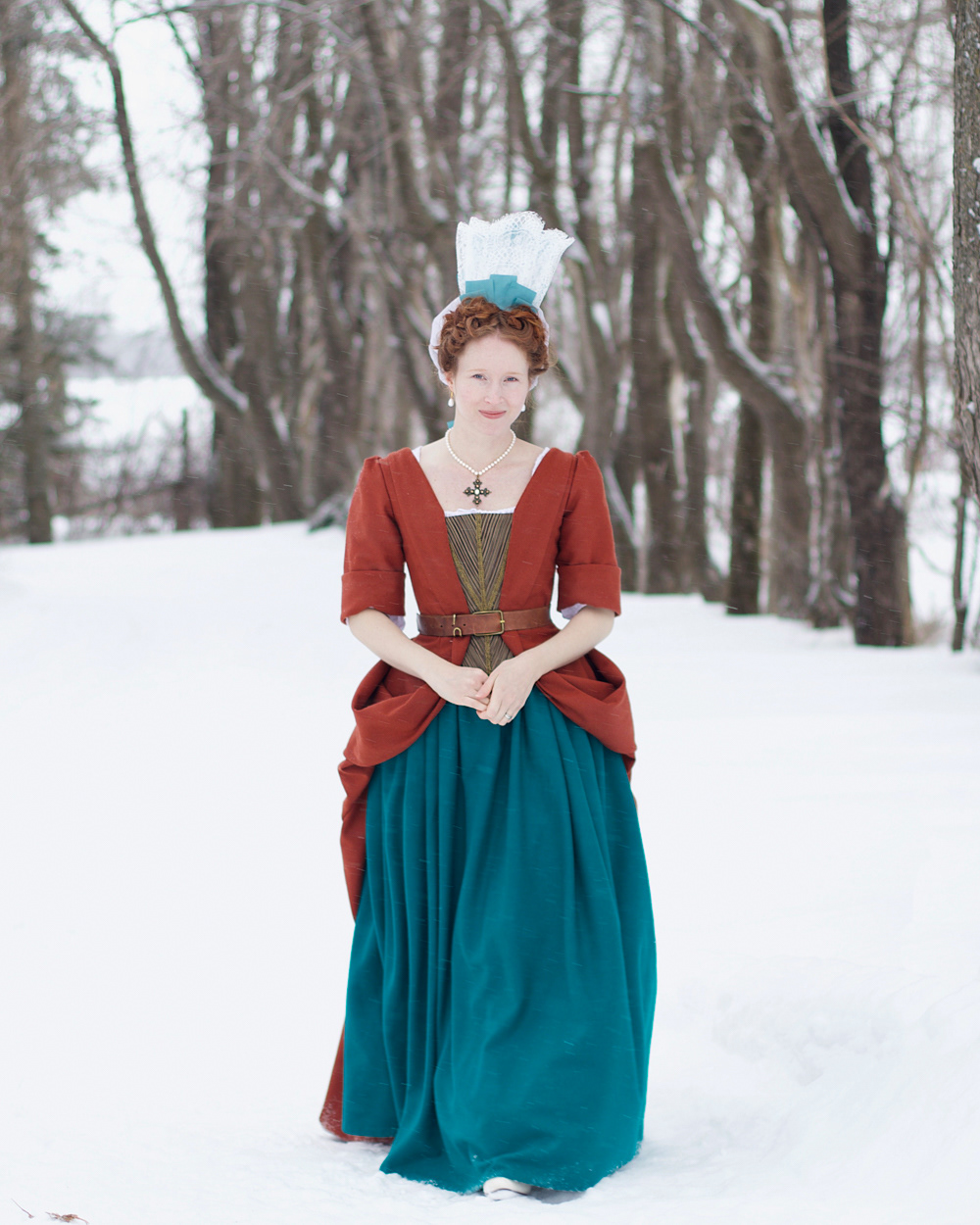 1701 Mantua in wool with wool flannel petticoat and lace fontage.