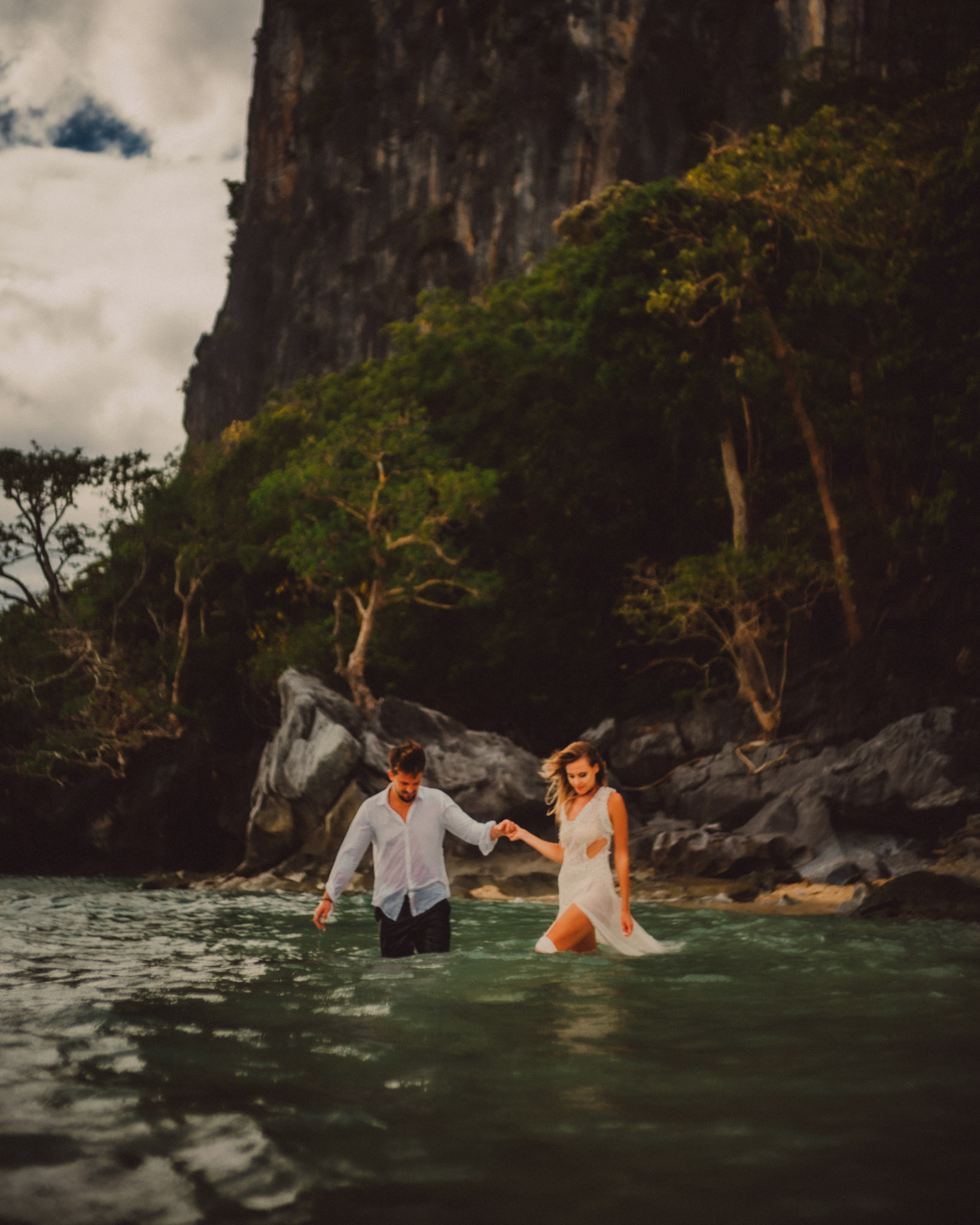 Candid couple portraits in Pinagbuyutan Island, El Nido, Palawan, Philippines, Southeast Asia, December 2019, Sony A7III.
