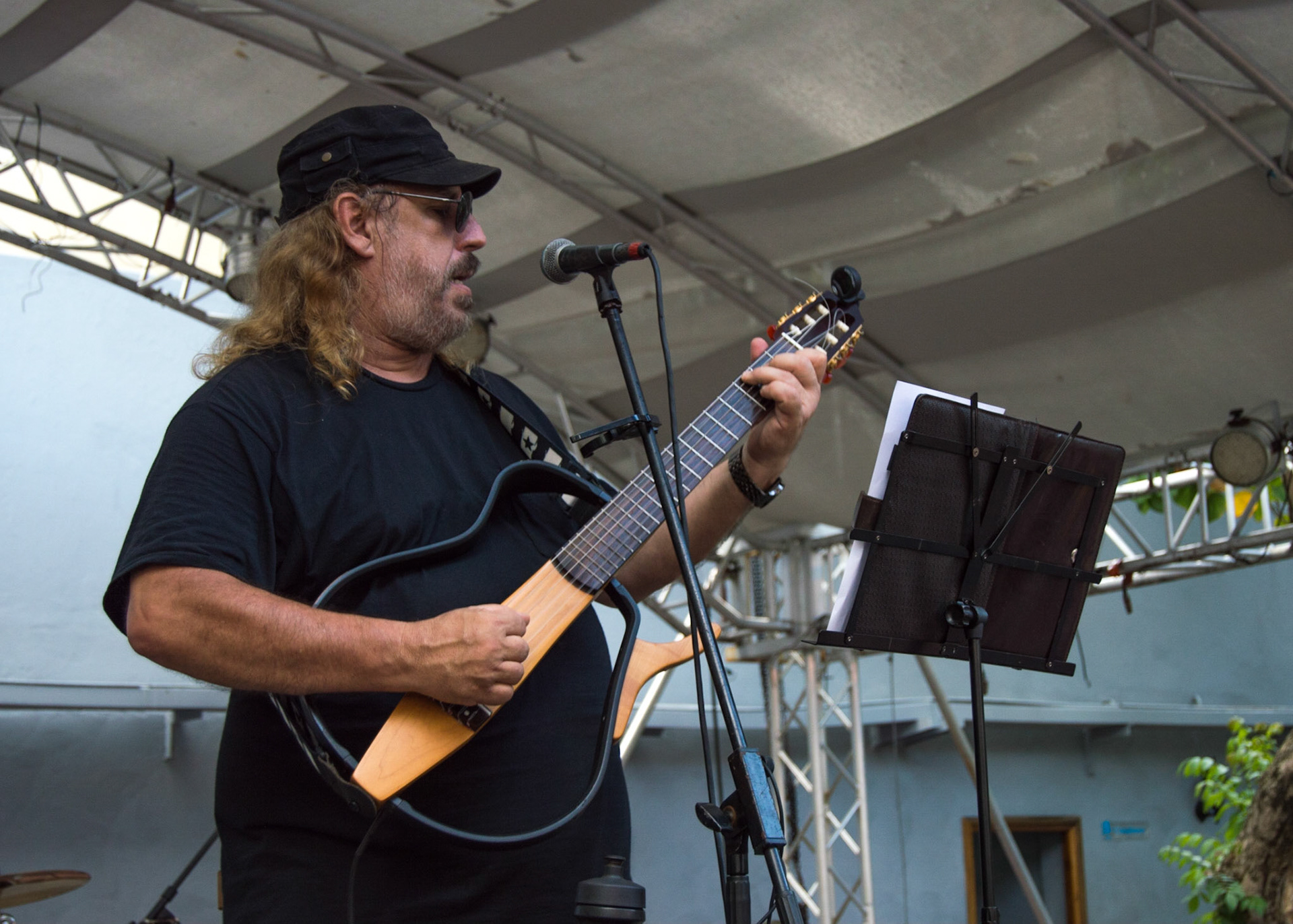 Frank Delgado at Arte en La Rampa