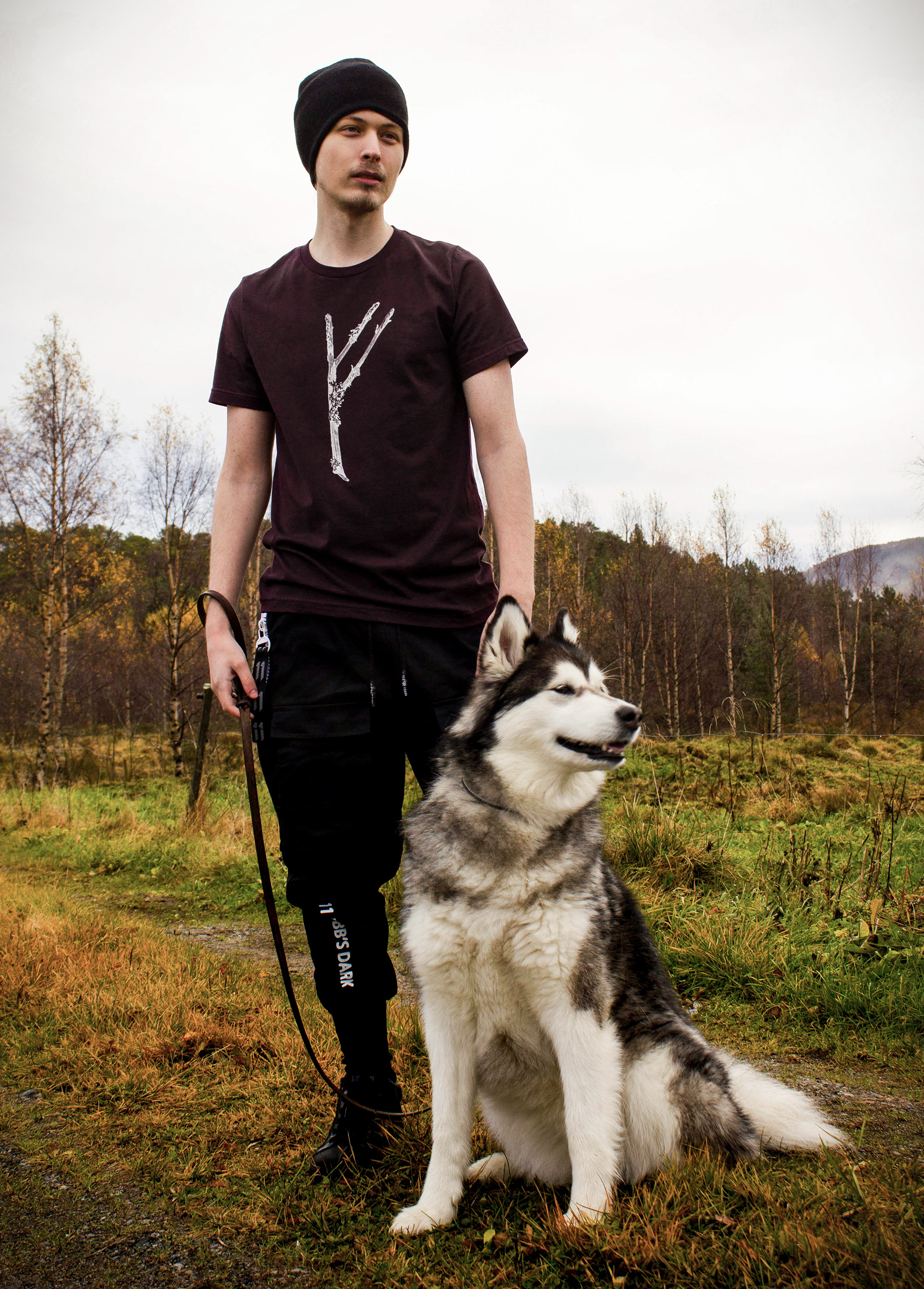 Unisex t-shirt: "Fehu"