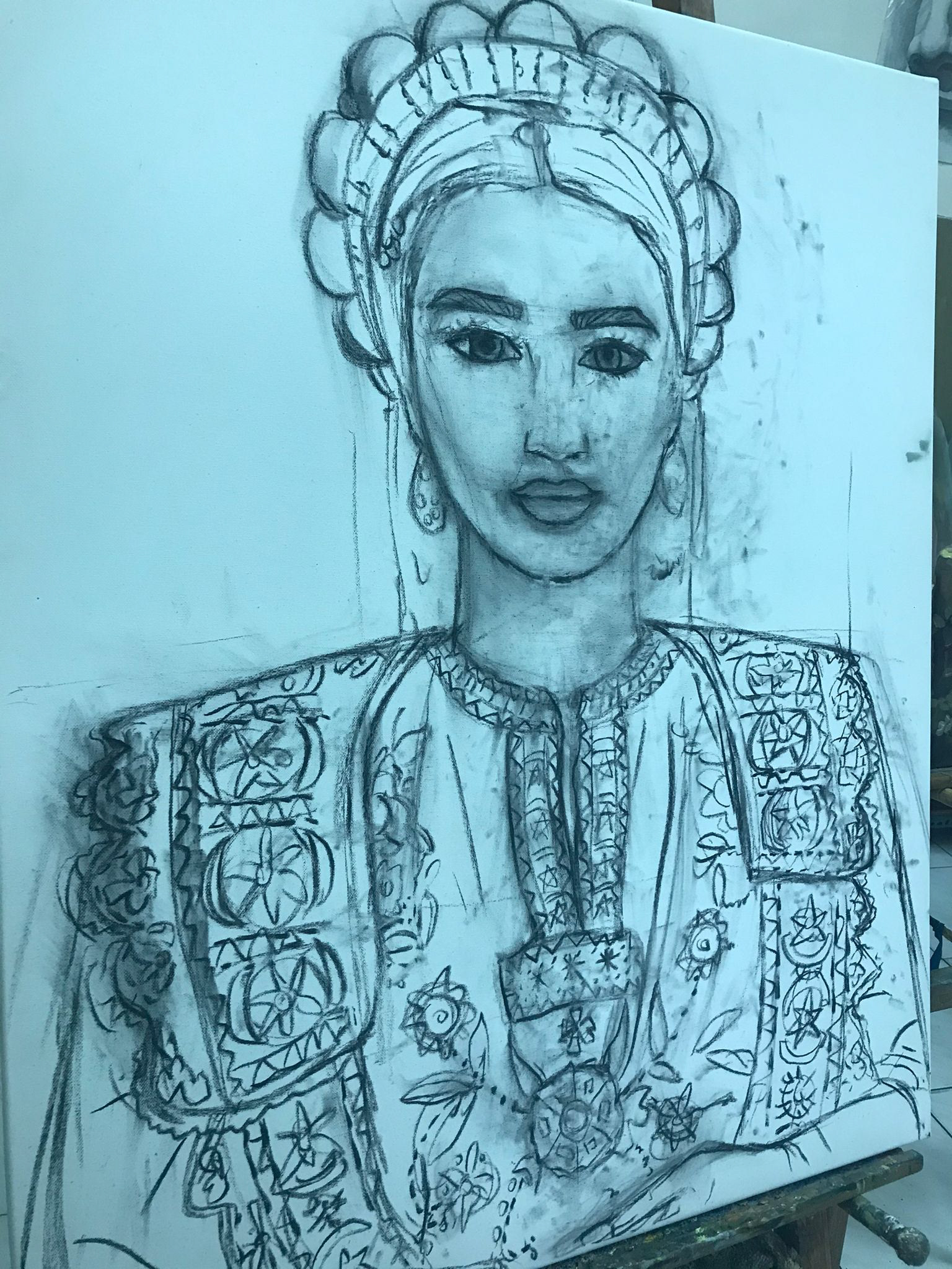 ALBANIAN GIRL WITH TRADITIONAL CLOTHES