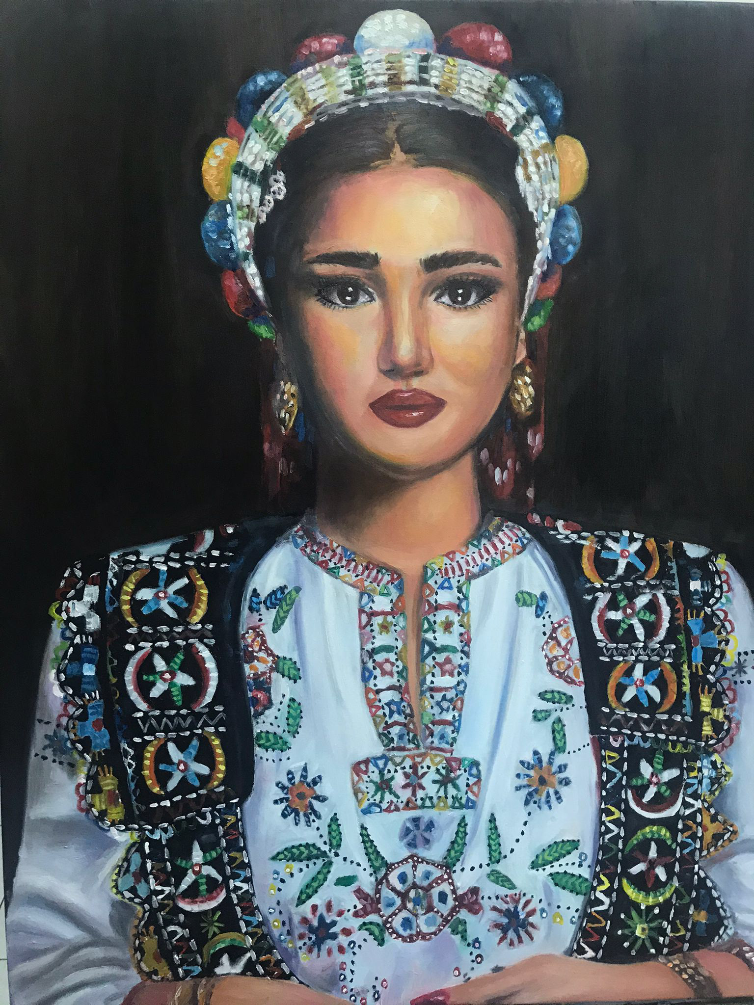 ALBANIAN GIRL WITH TRADITIONAL CLOTHES
