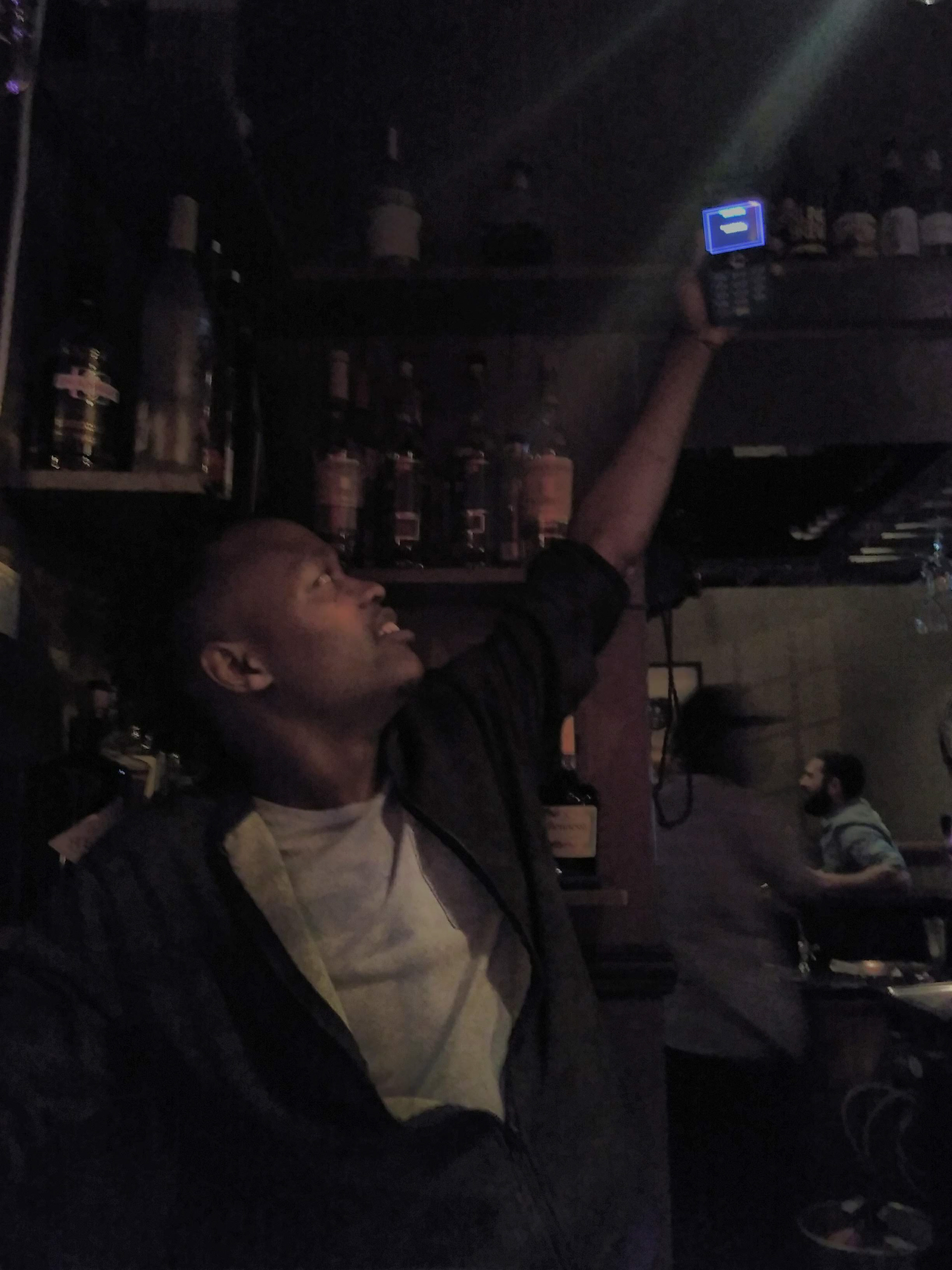 Promises seeking signal in Cape Town. Photo: Vanessa Lorenzo CC-BY 4.0