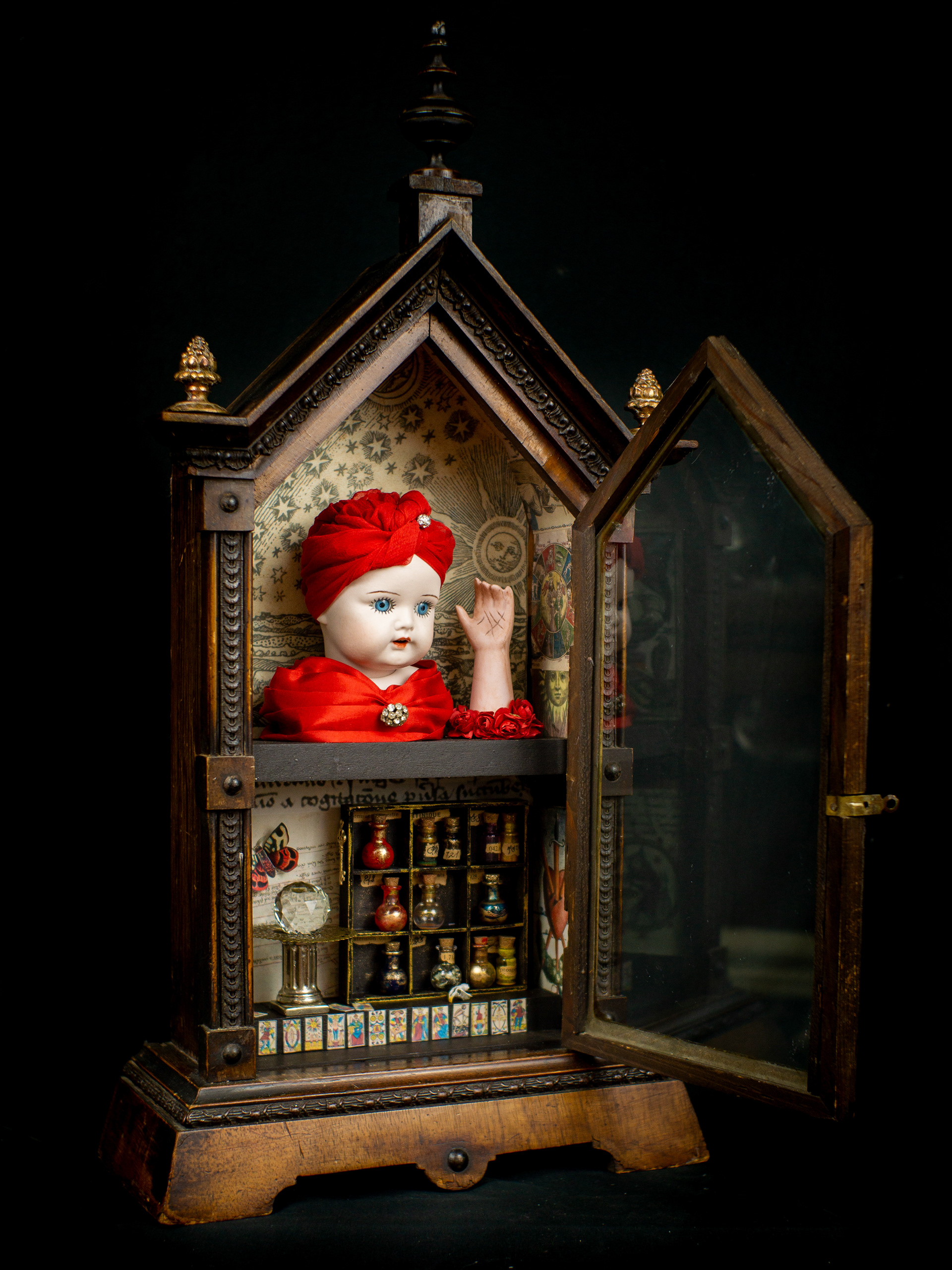 A Box Of Secrets - Antique wooden case, antique bisque German doll’s head (K&R Simon & Halbig, 1920), silver, brass, glass, paper, mammal skull. 58 x 29 x 13