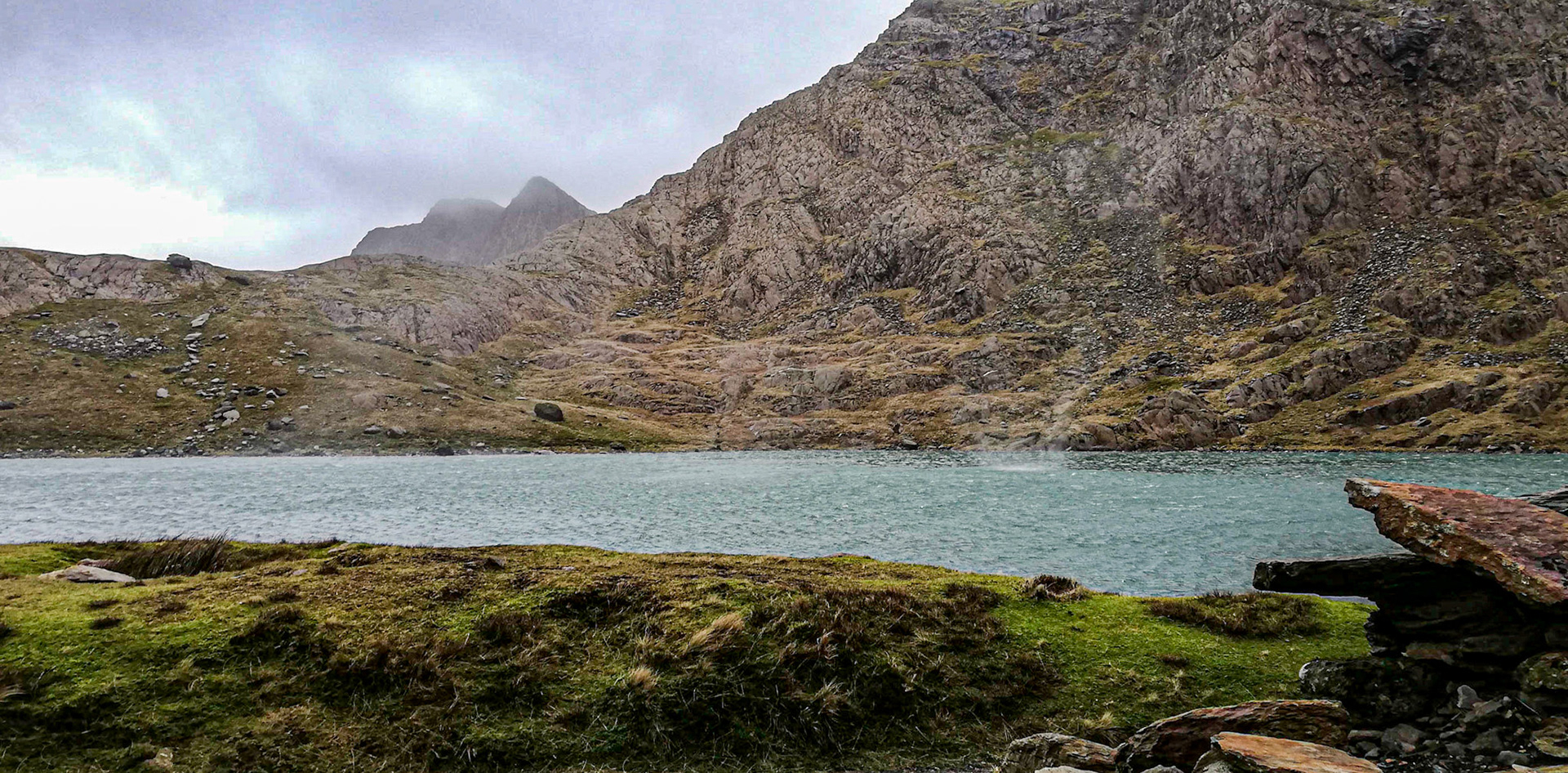 Heavy winds on Glaslyn