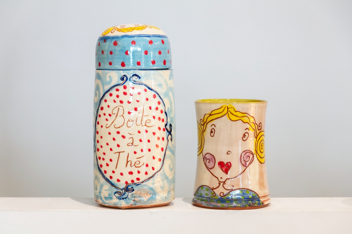 Boite à thé en céramique 50€ - Mug en céramique 16€