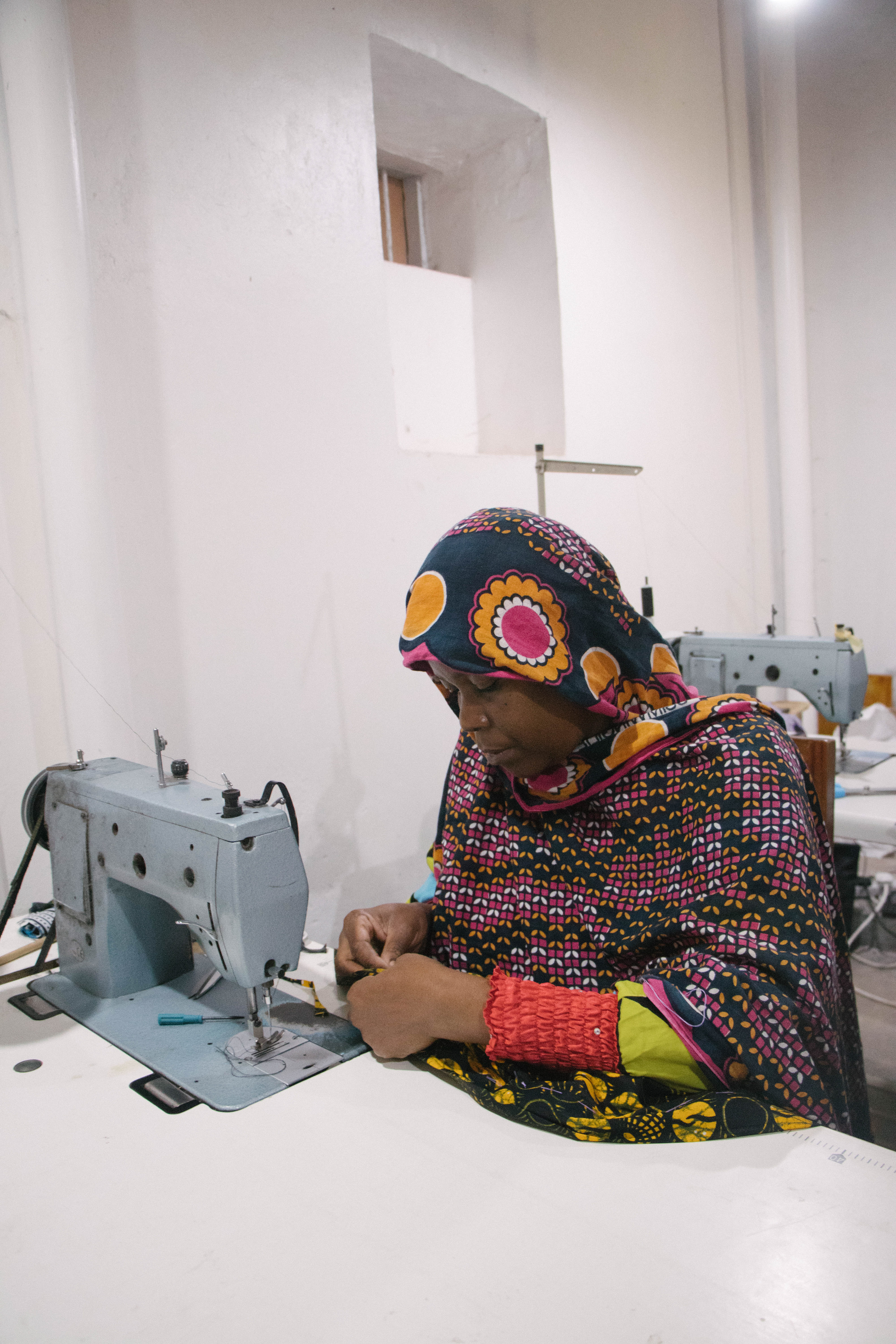 Woman working in at Jenga