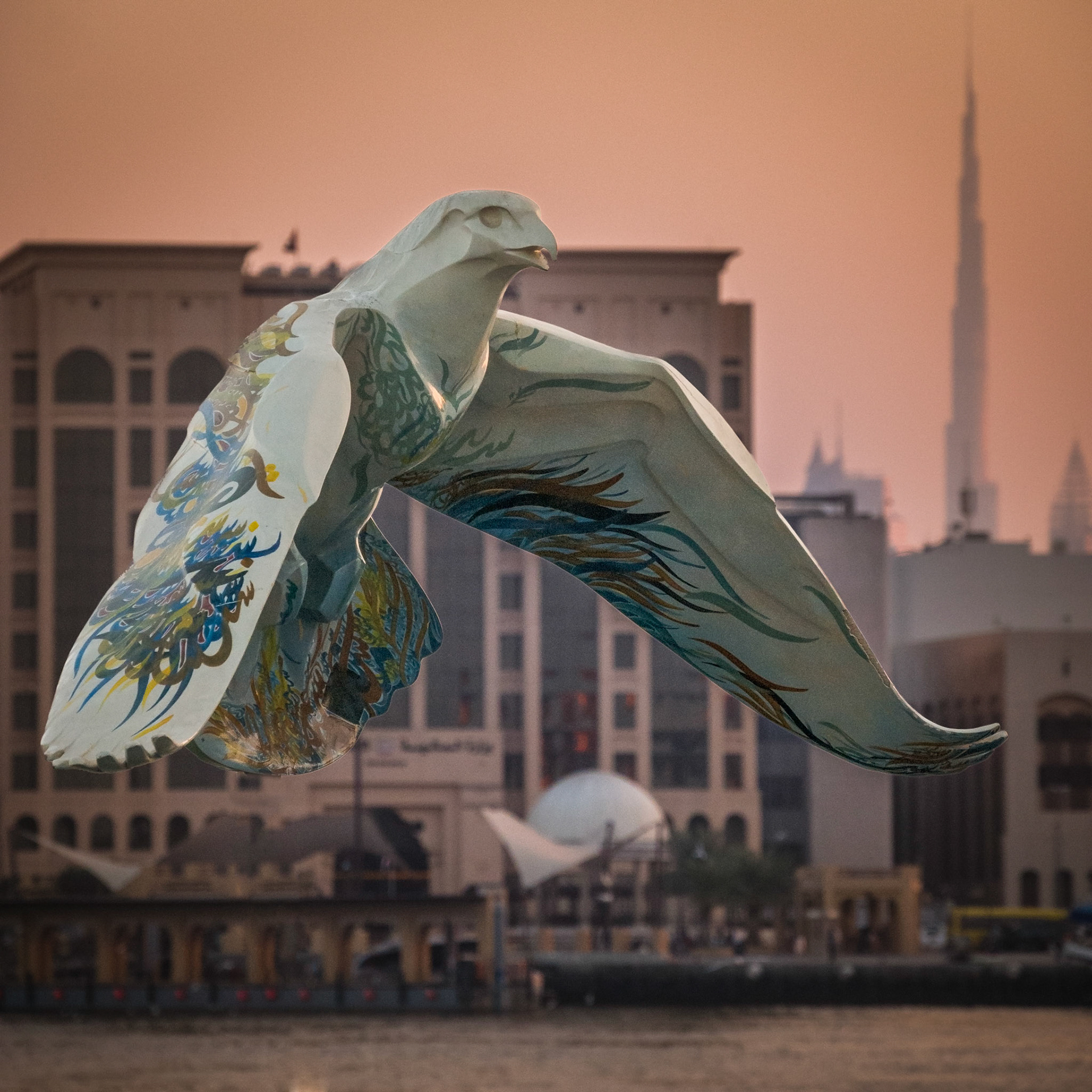 Flieg Falke, flieg (Dubai)