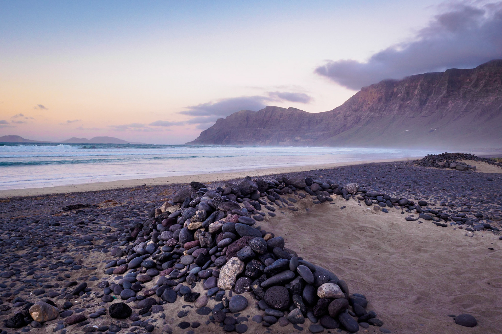 Kurz nach Sonnenuntergang am Famara Strand