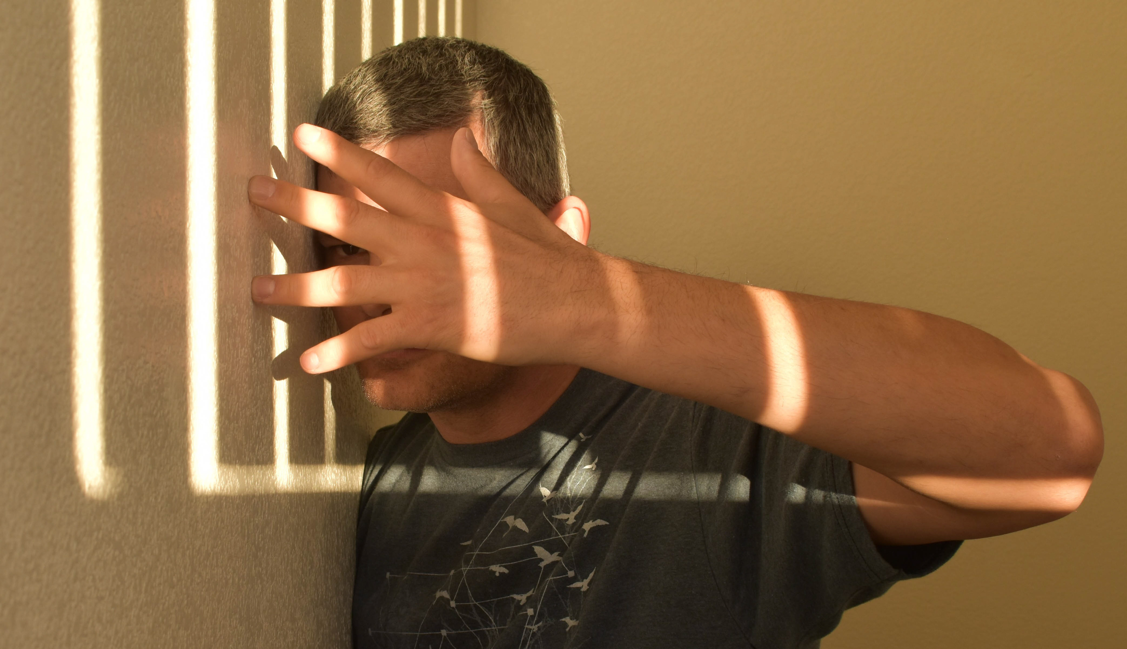 Self-portrait leading lines