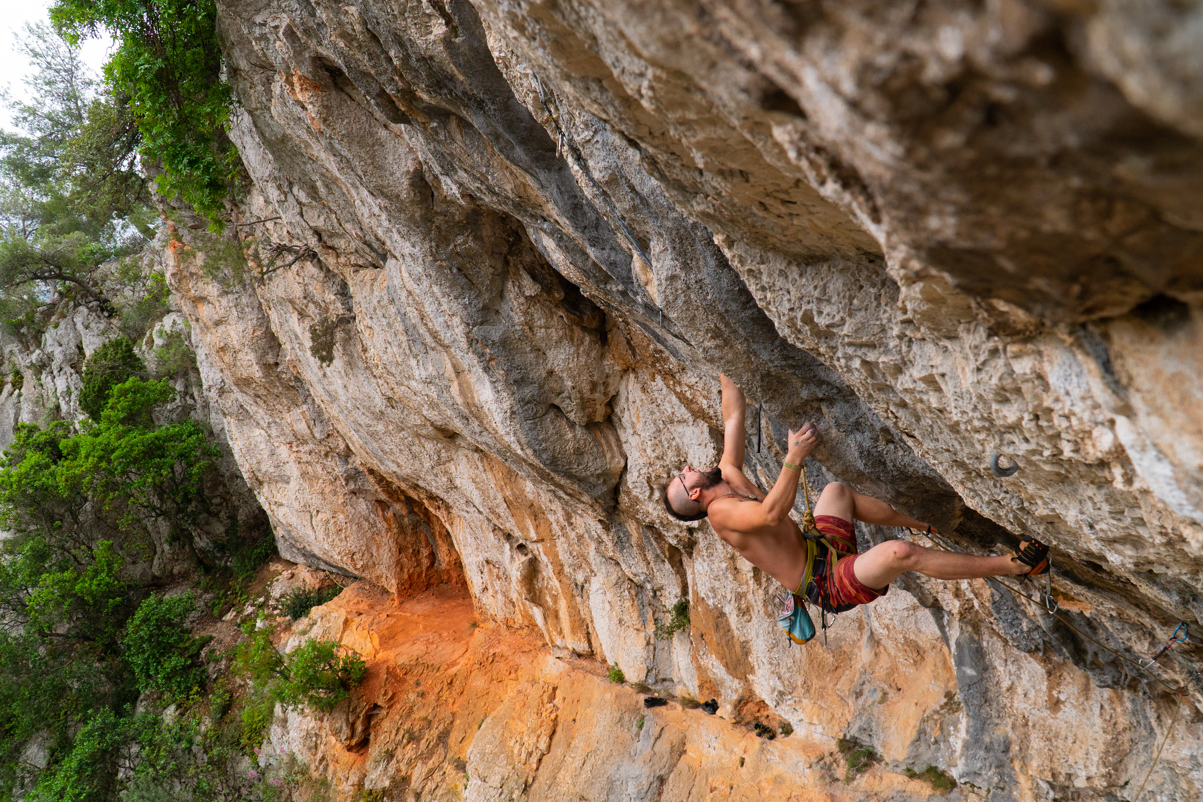 Alex dans "Deux qui la tienne" (8a)  - Toulon [Adelin]
