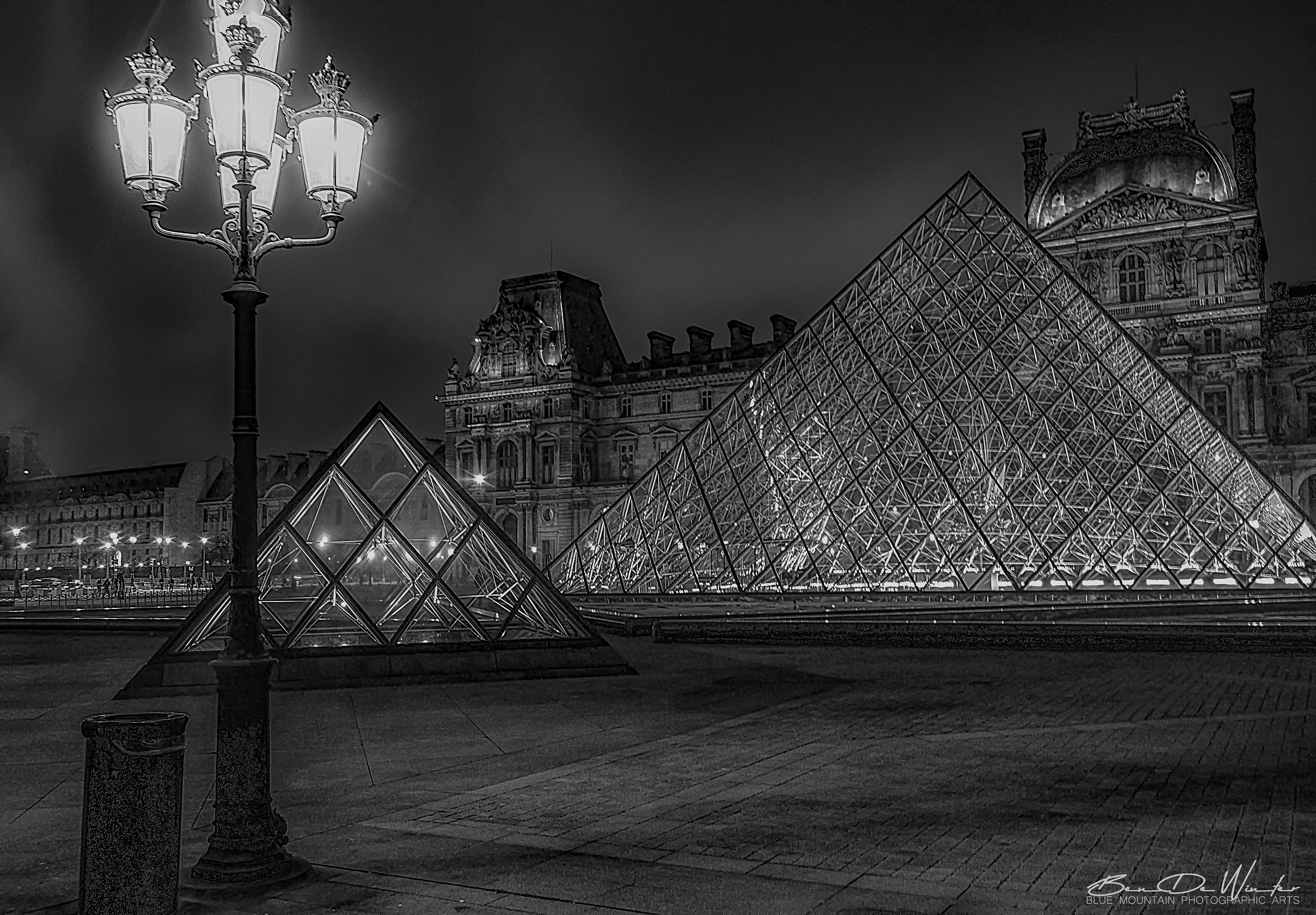 Esplanade du Louvre