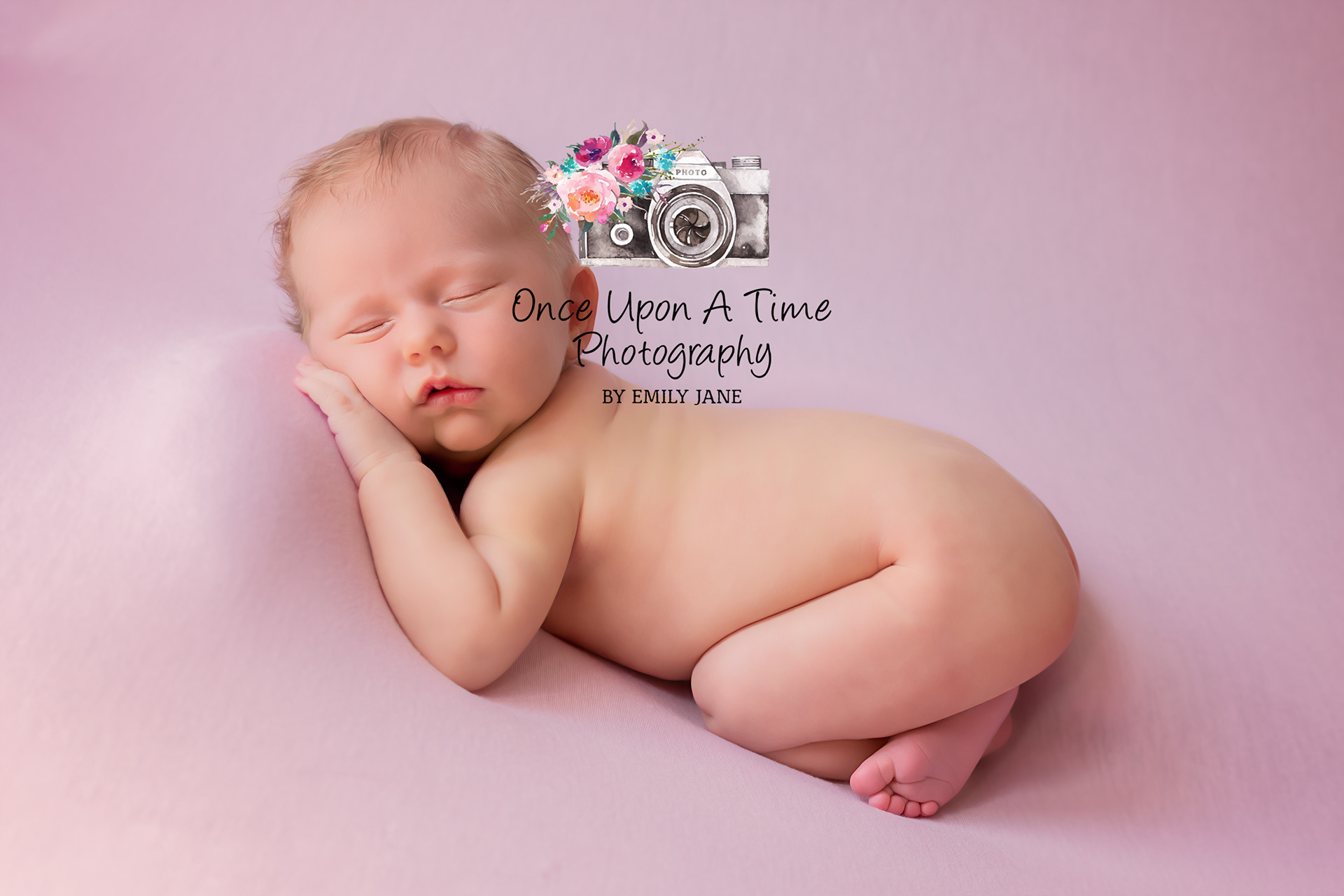 Newborn photography Gloucestershire