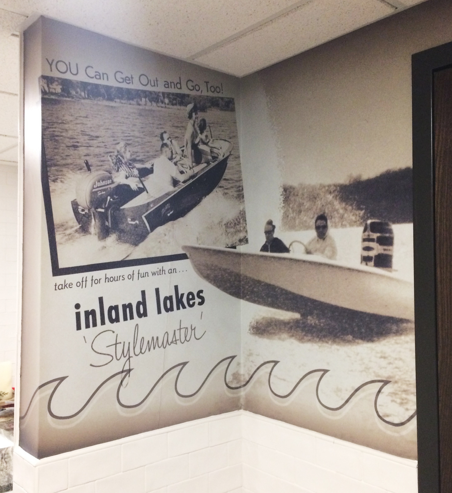 WALL MURALS / BUCK AND HONEYS RESTAURANT - WI