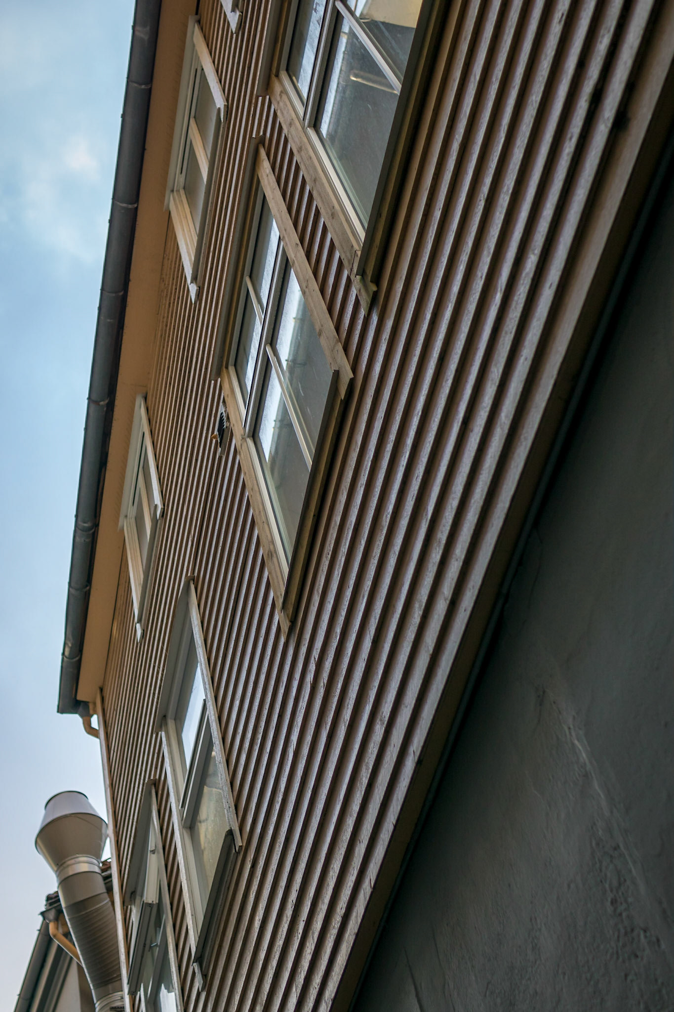 Sony ILCA-77M2 | DT 30mm F1.4 @ ISO 100 | 30 mm | f/2.2 | 1/160 s