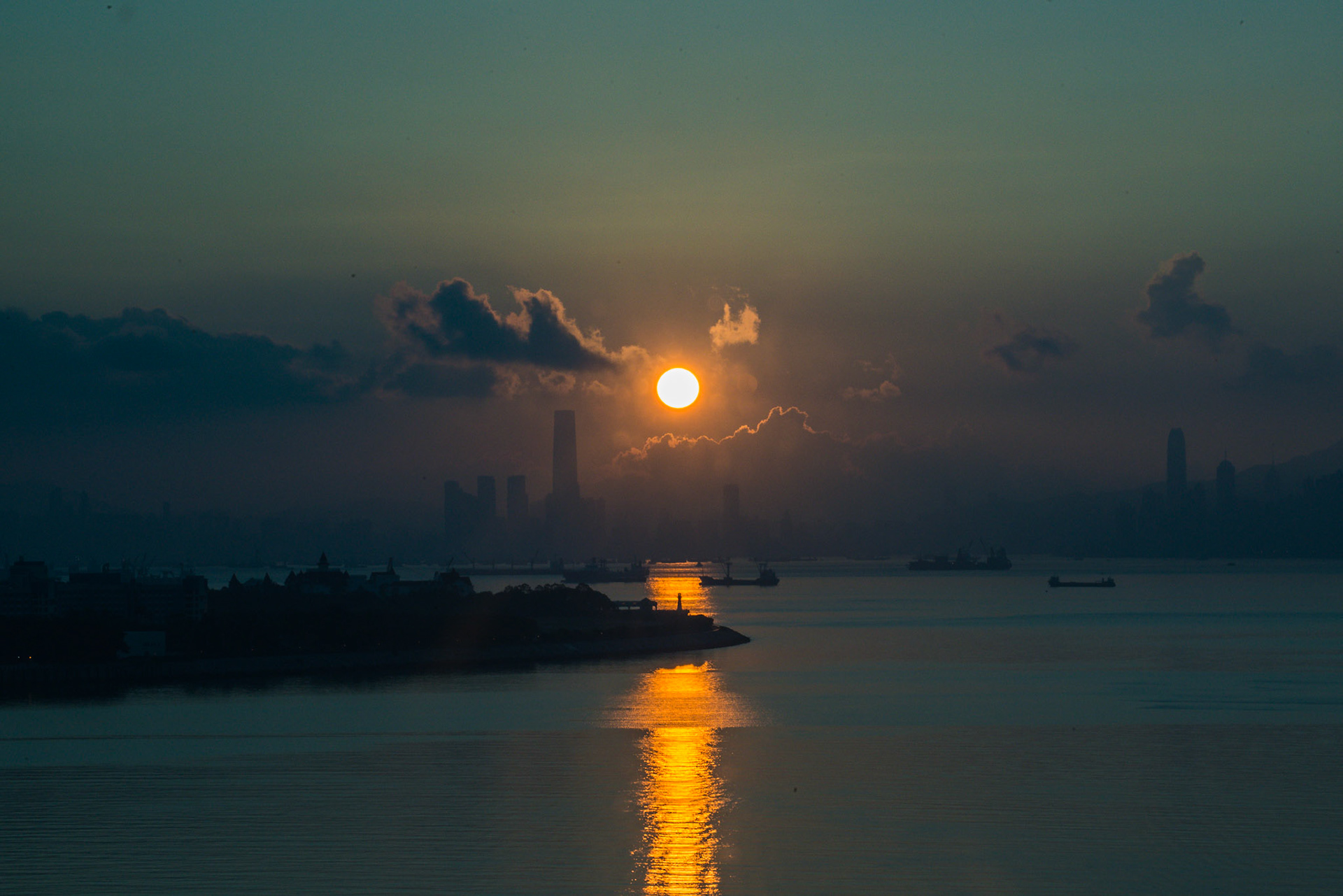 HK Sunrise