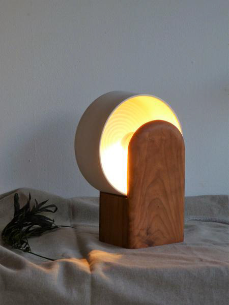 Lampe à poser - 210€