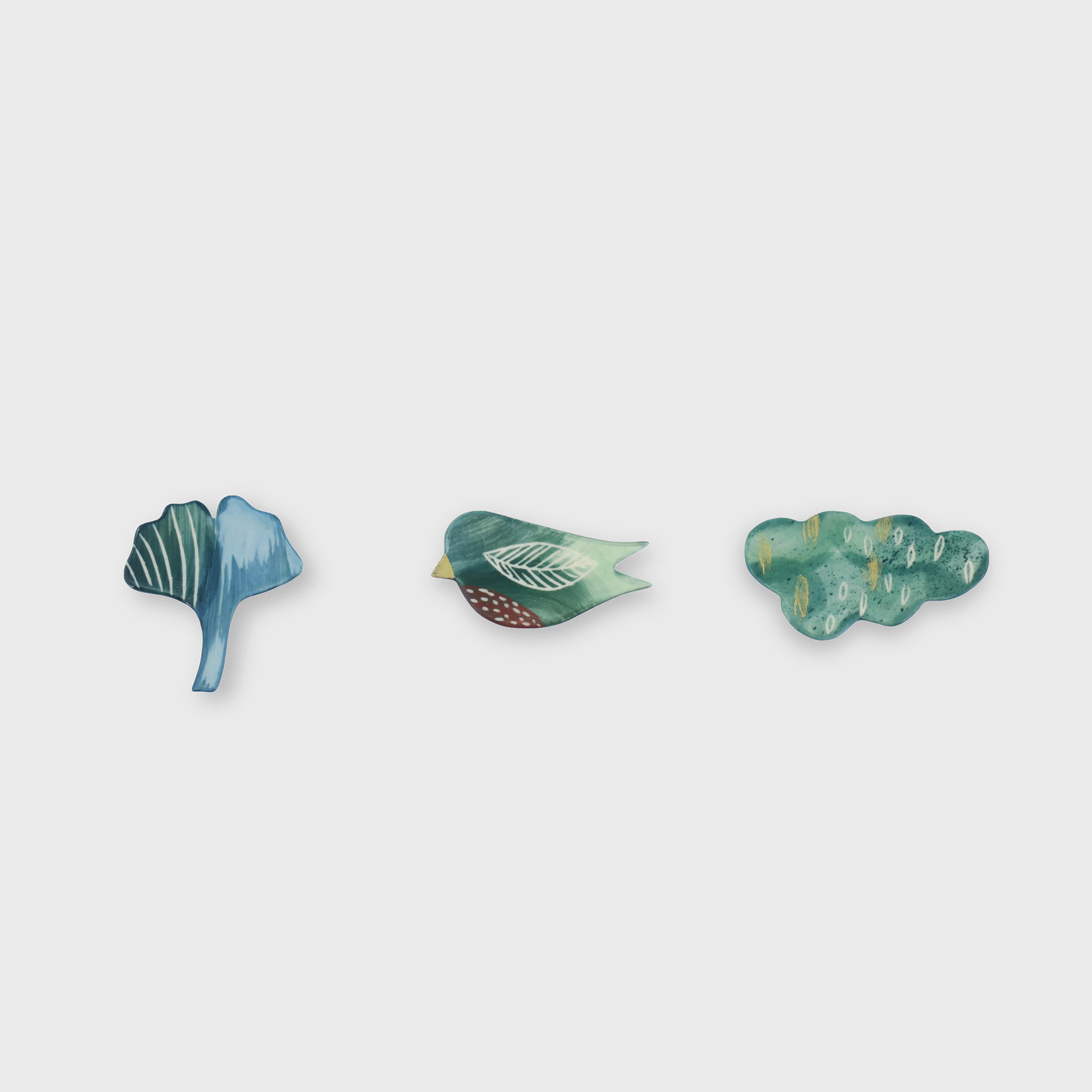 Broches en porcelaine 22€