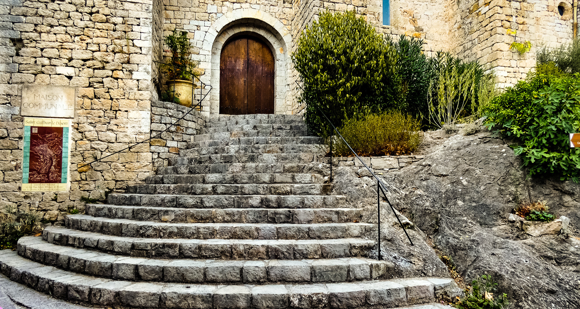 Office de tourisme - St Guilhem le désert