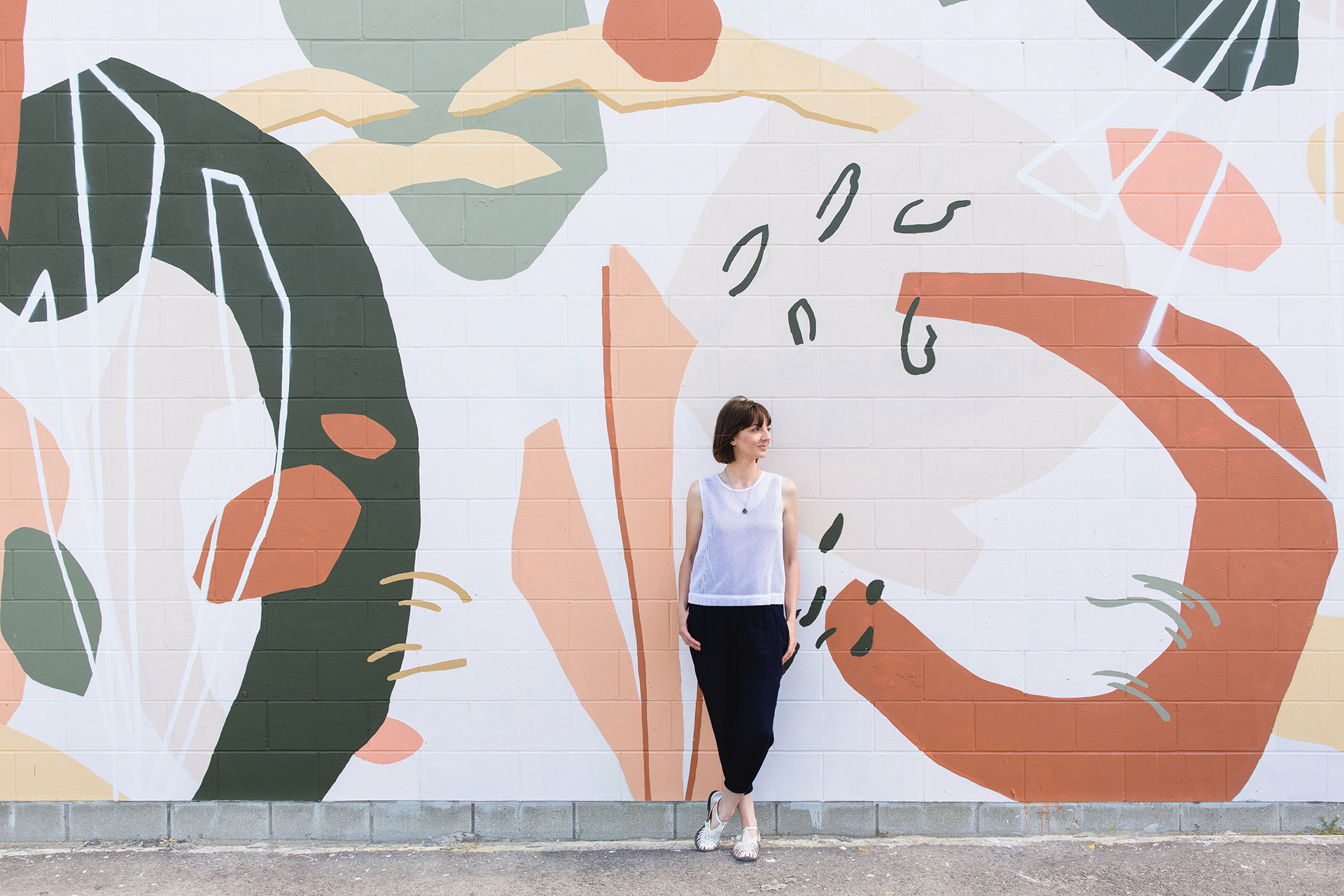 artist-jasmine-kroeze-mt-maunganui-street-mural