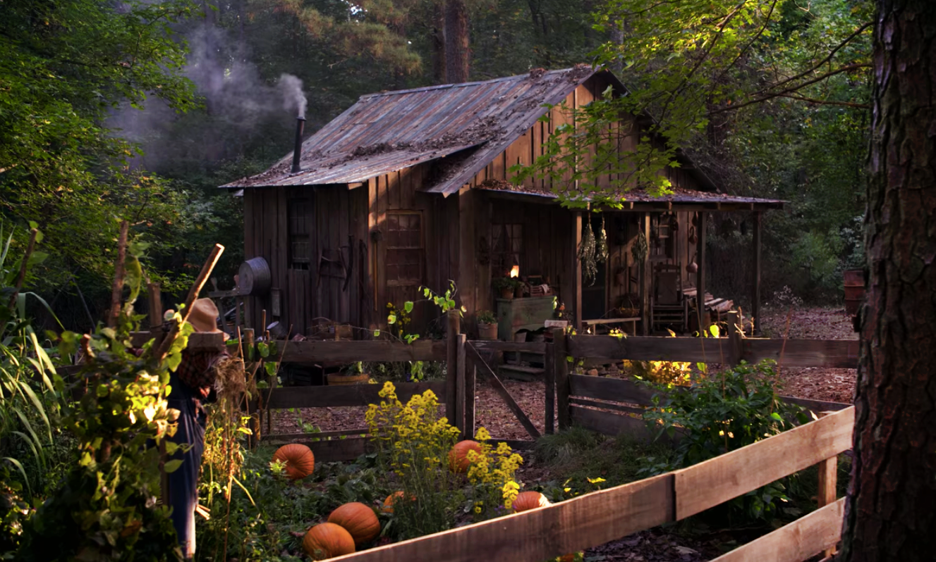 CABIN LOCATION SET EXTERIOR