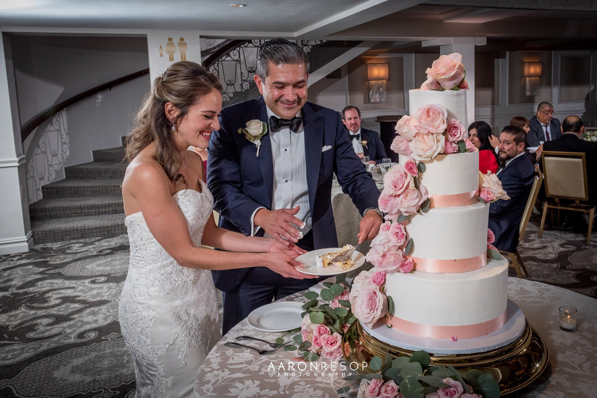 Wedding Day Photos Taken by Wedding Photographer Aaron Resop @ The St. Anthony, a Luxury Collection Hotel, San Antonio, 300 East Travis Street, San Antonio, TX