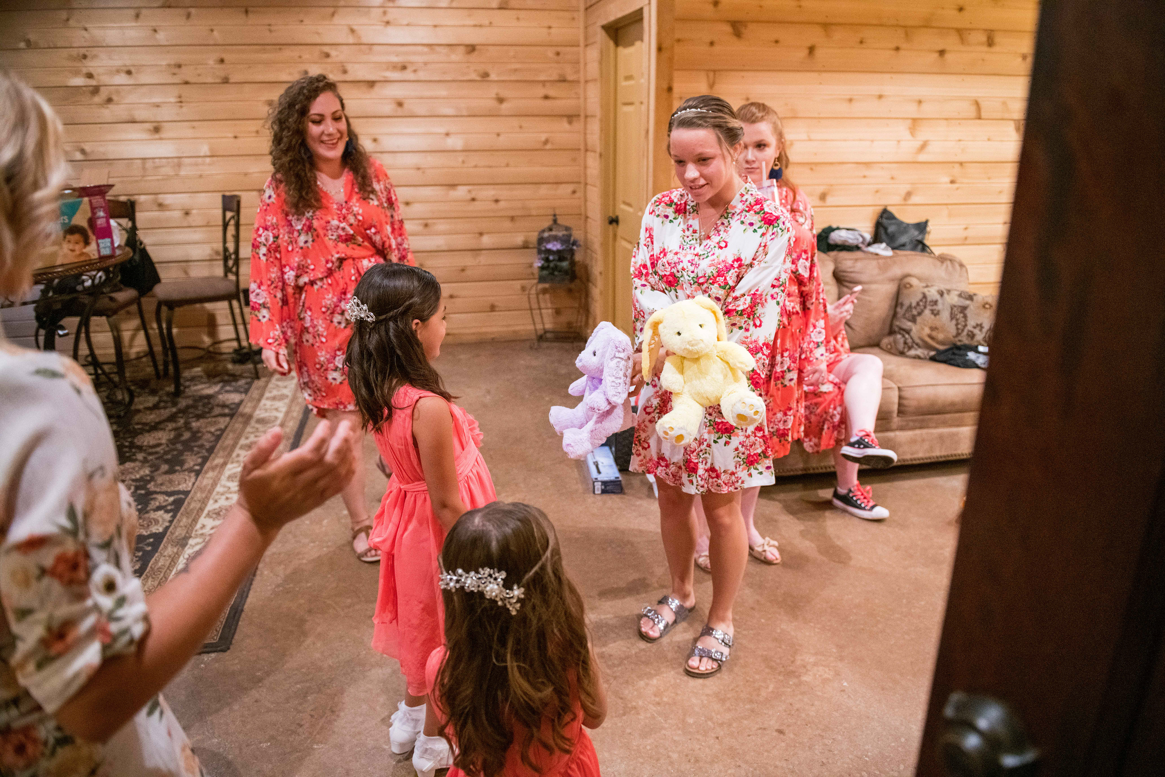 Wedding Day Photos taken in Seguin, TX by Wedding Photographer Aaron Resop @ Geronimo Oaks - Weddings and Events, 1377 Dietert Rd, Seguin, TX 78155