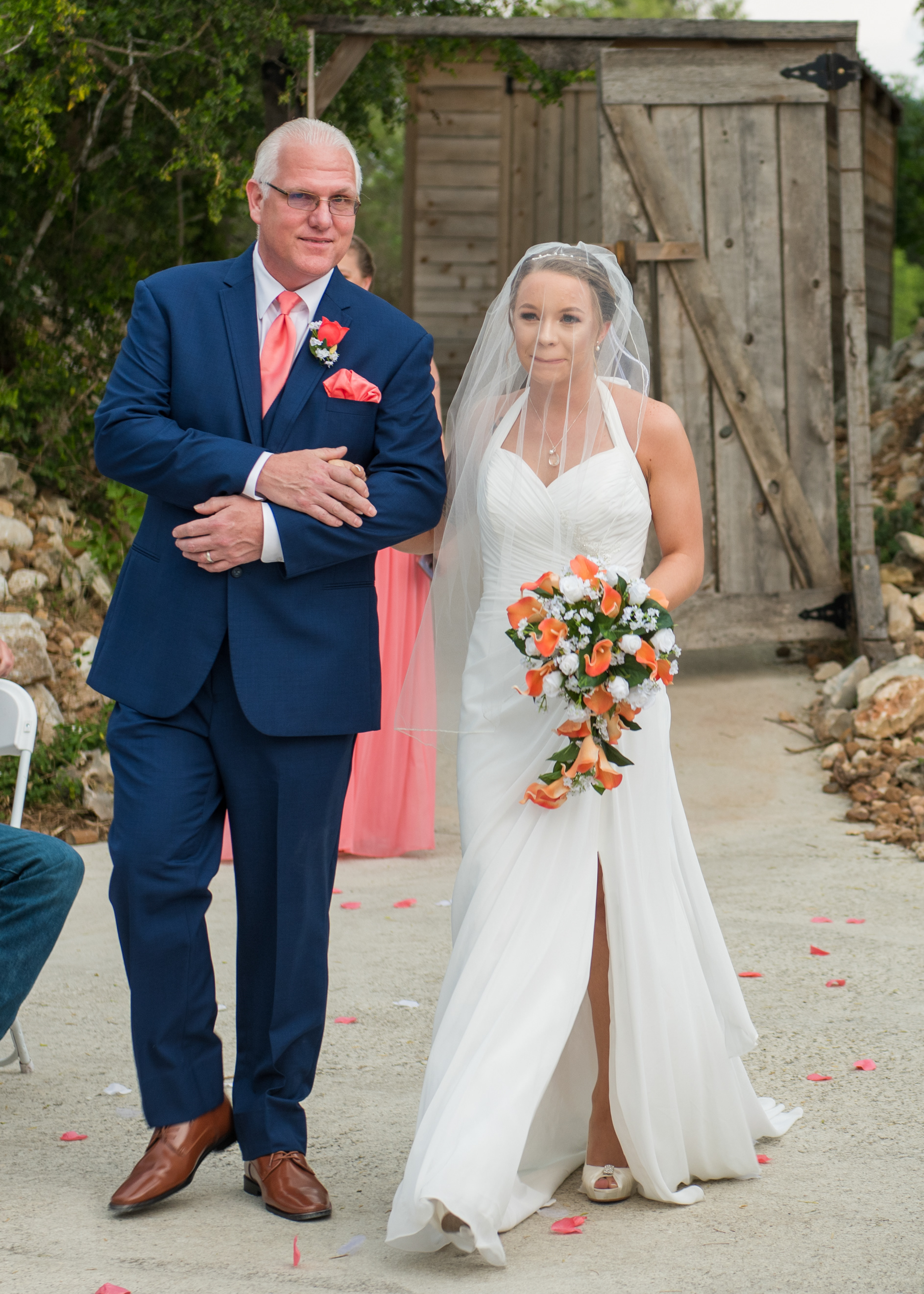 Wedding Day Photos taken in Seguin, TX by Wedding Photographer Aaron Resop @ Geronimo Oaks - Weddings and Events, 1377 Dietert Rd, Seguin, TX 78155