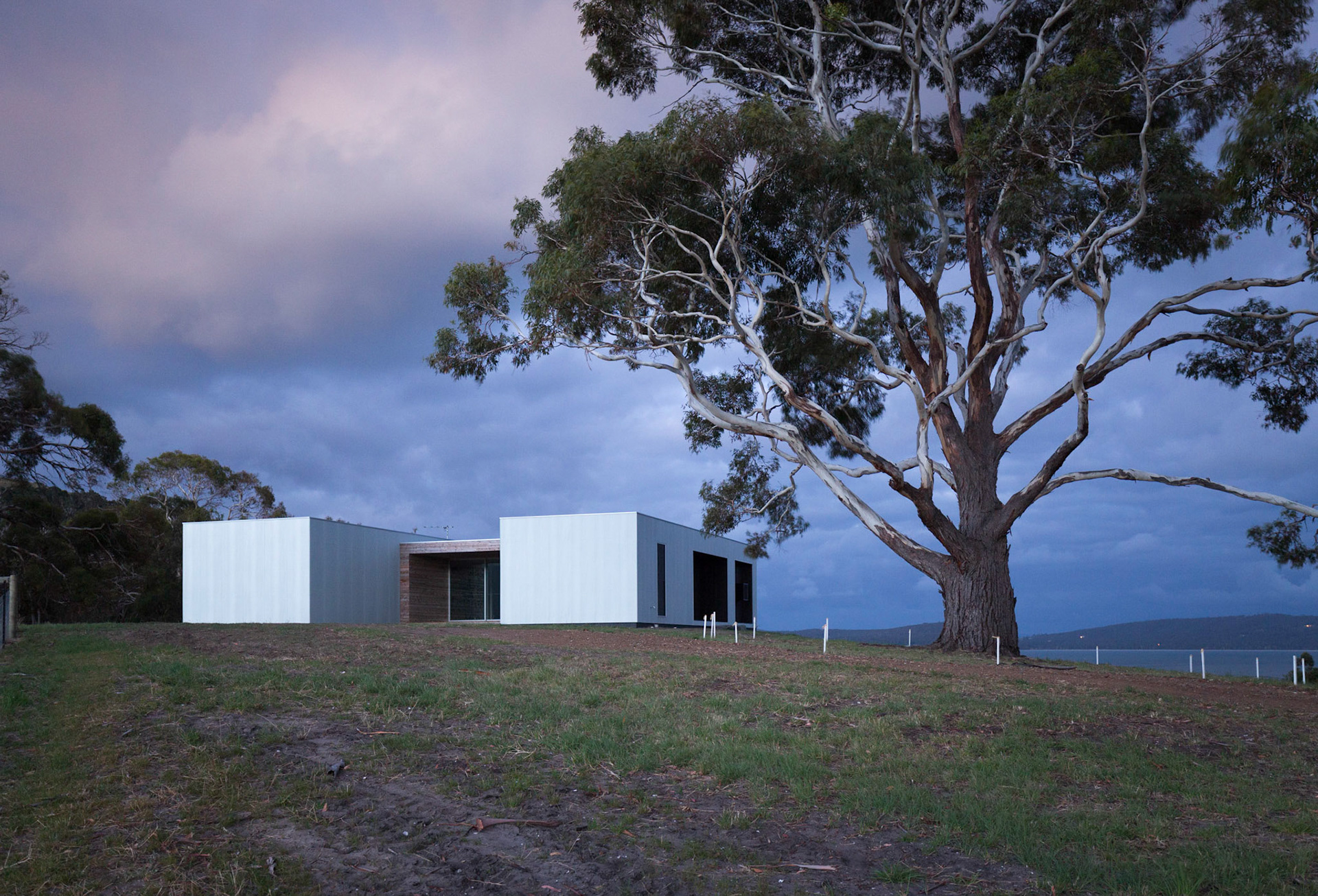 MGA Maria Gigney Architects - South Arm house