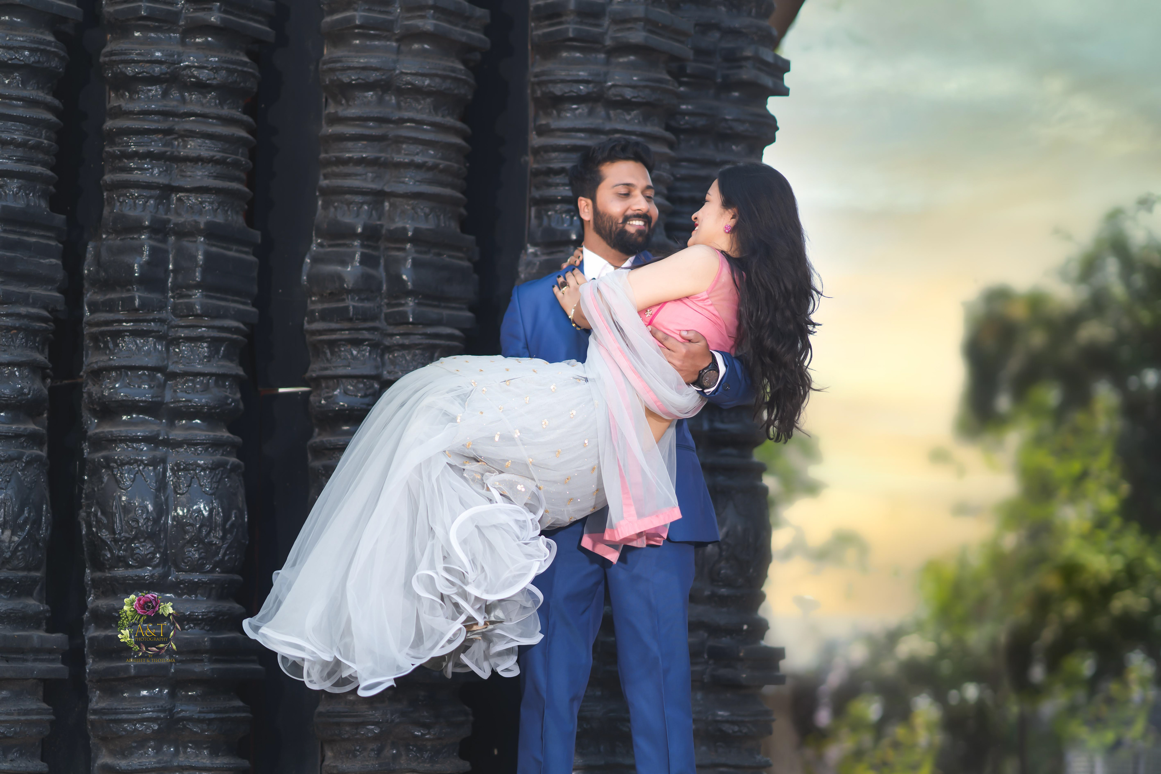 Superb pictures of Abhishek and Shivangi at Mandir Set in Snap City in Pune