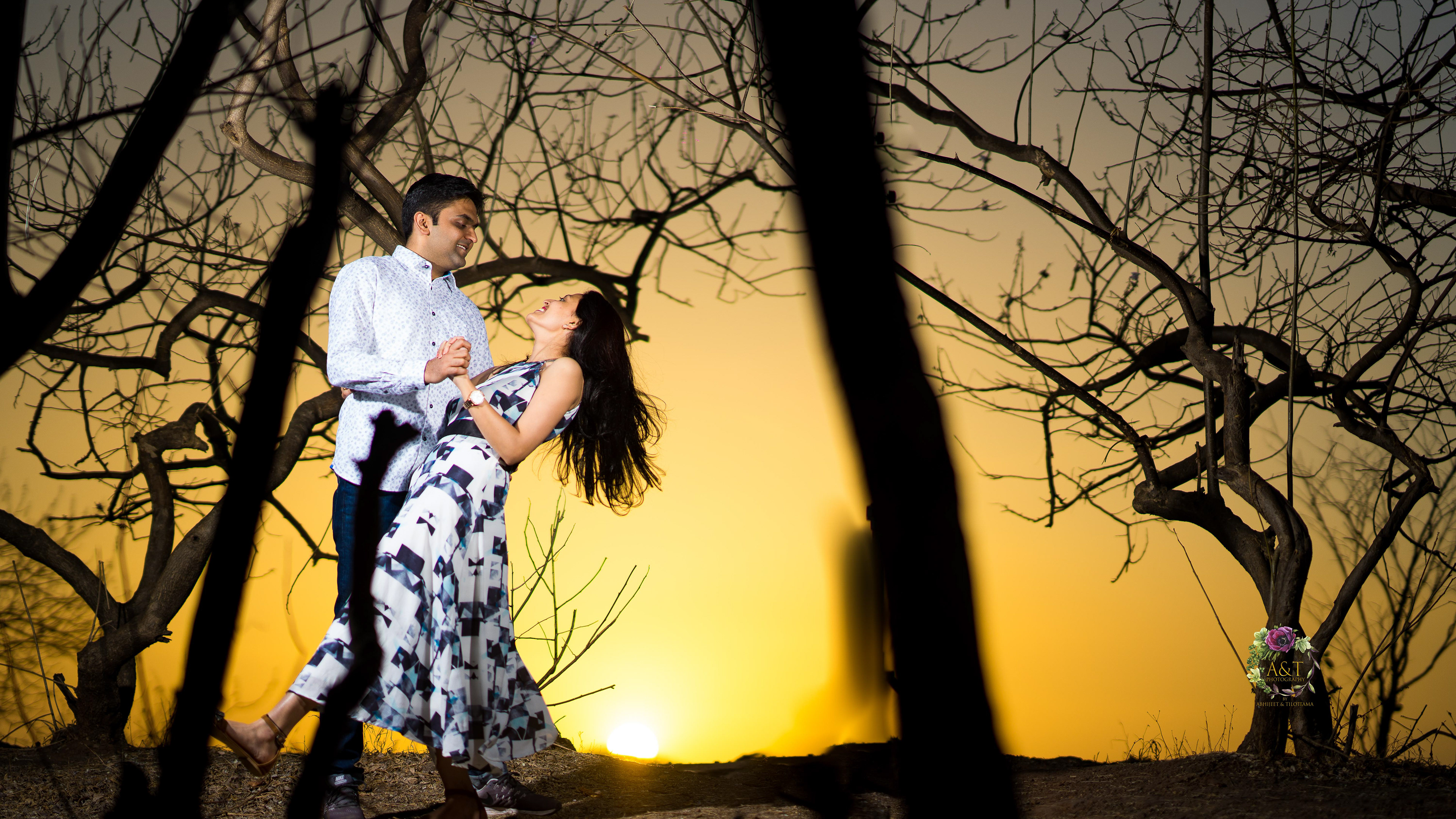 Golden hour pre wedding photoshoot ideas