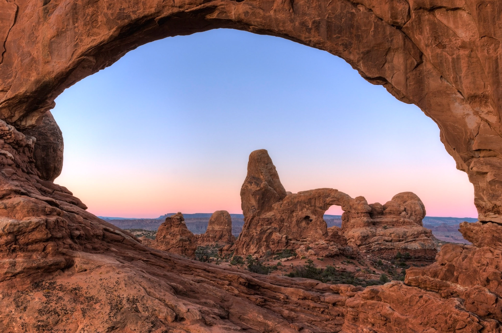 p a t h w a y s   8167Arches National ParkUtahNovember 4, 2014PENTAX K-3, Sigma 18-250mm f/3.5-6.3 DC OS HSMISO 100 28 mm  ¹⁄₁₃ sec at ƒ / 11