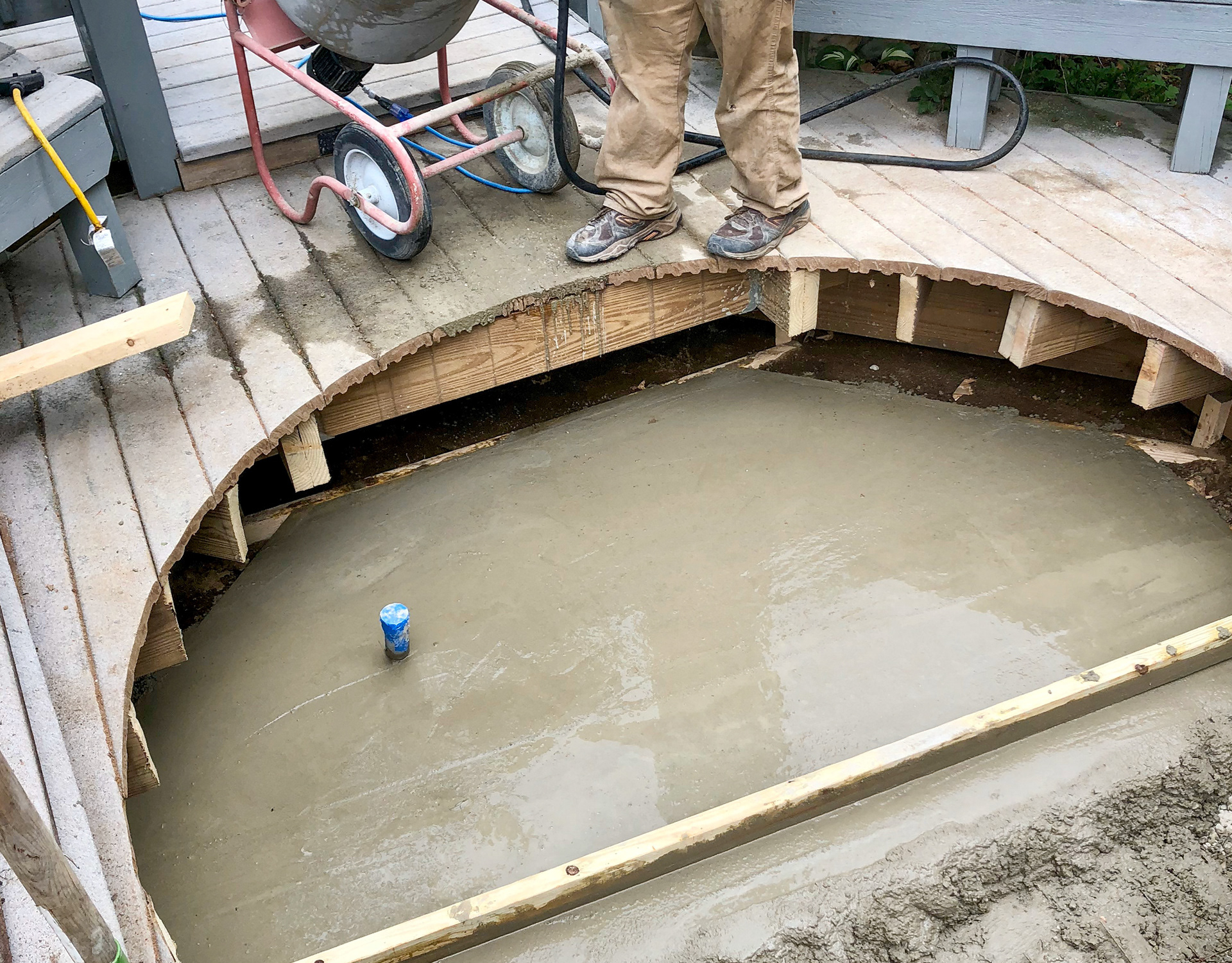 Peter Hollander Concrete Slab for Hot Tub