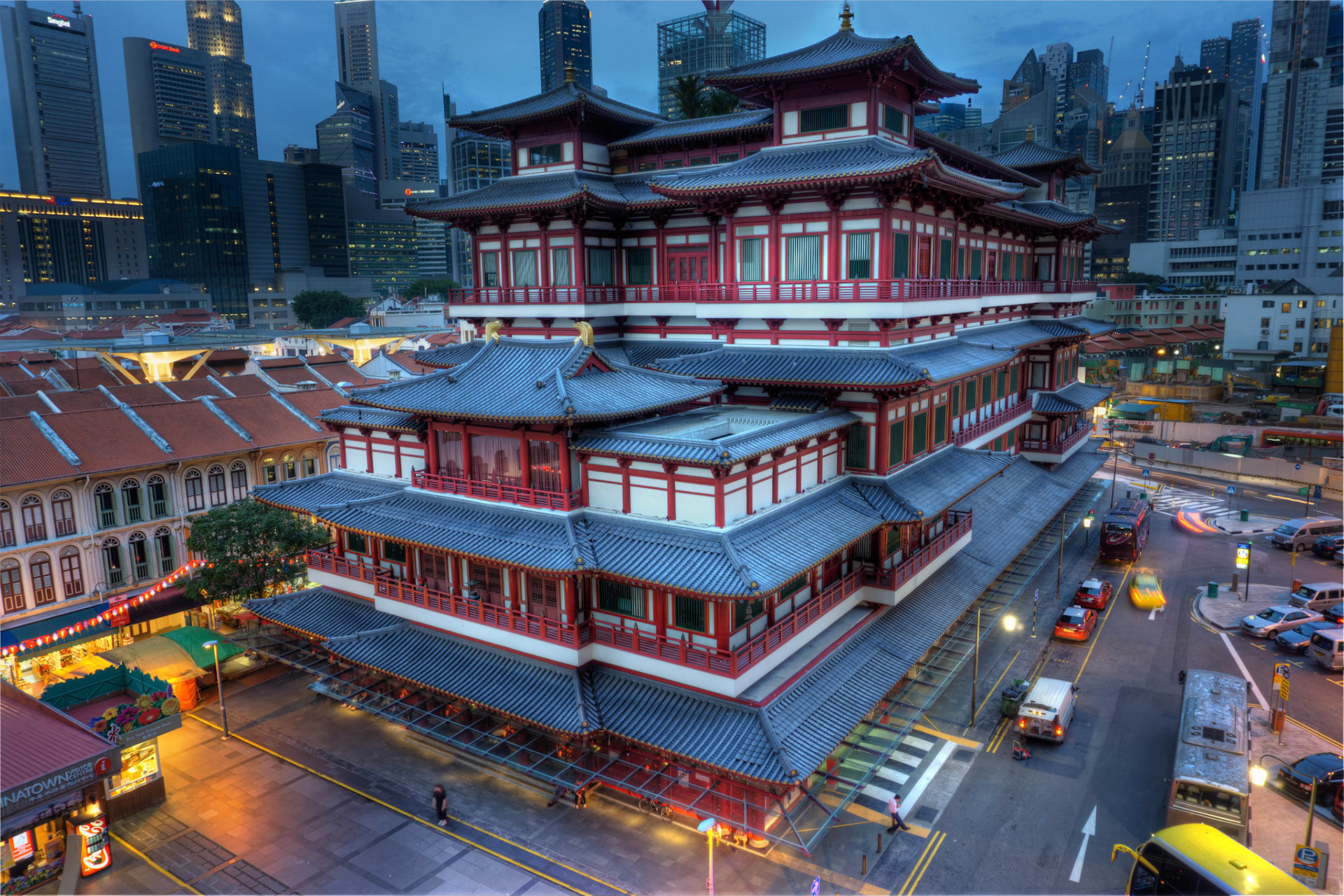 The Buddha Tooth Relic Temple is a Buddhist temple and museum in Chinatown in central Singapore.This is one of the most photographed places in Singapore and this vantage point is very popular. This is taken from the 7th floor of the nearby HDB building.