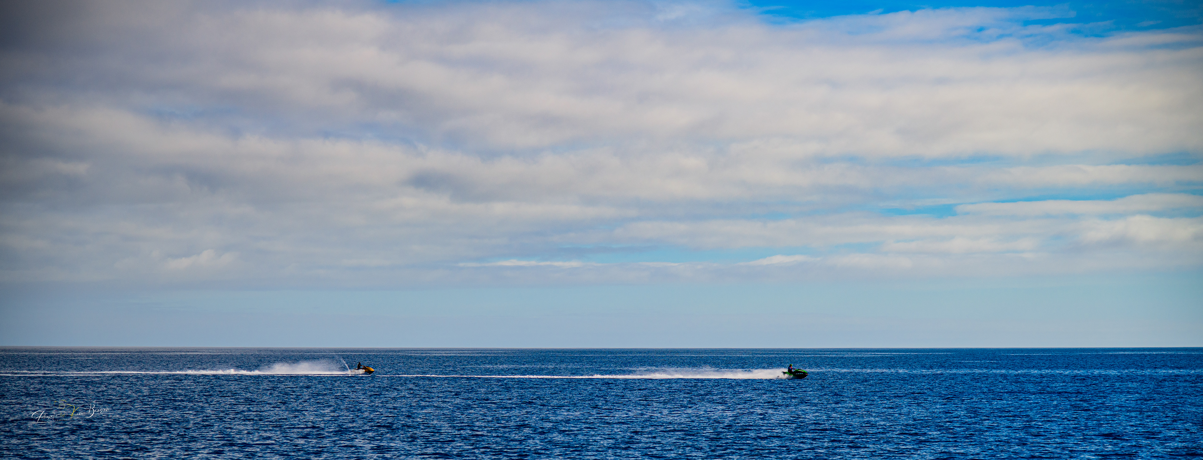Jetski-Fahrer auf dem Atlantik