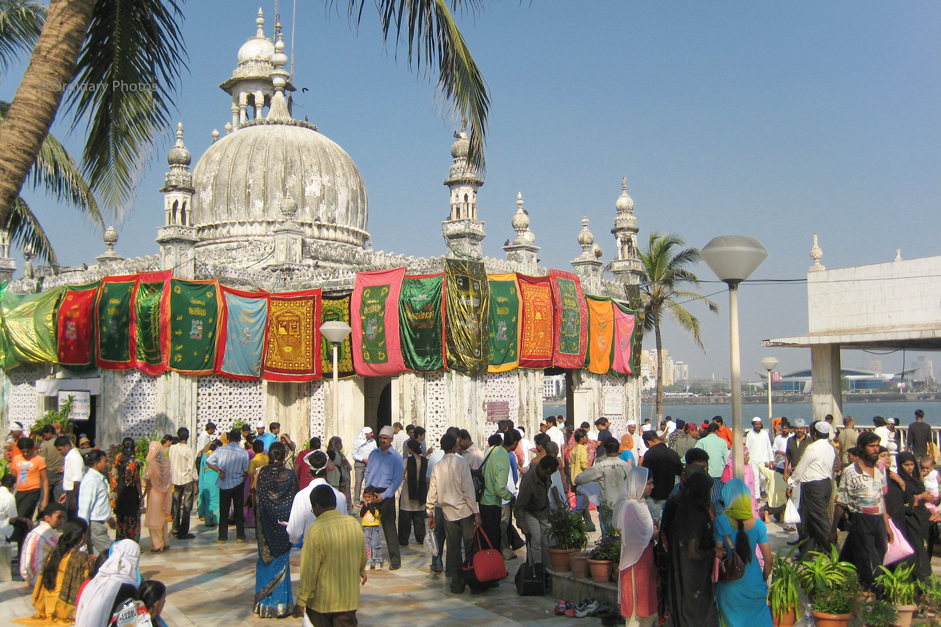 De Haji Ali moskee in Mumbai