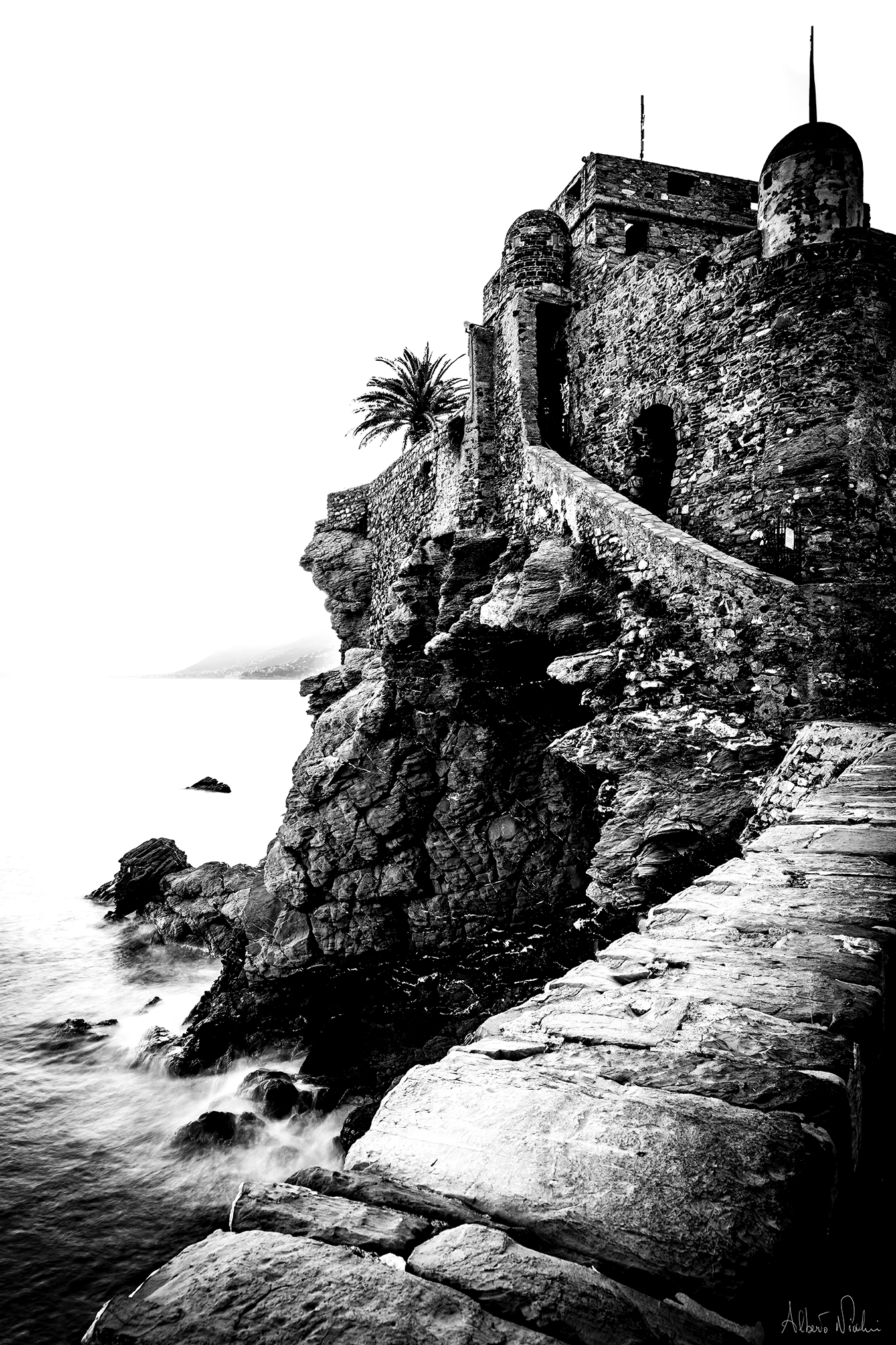 Castello della Dragonara