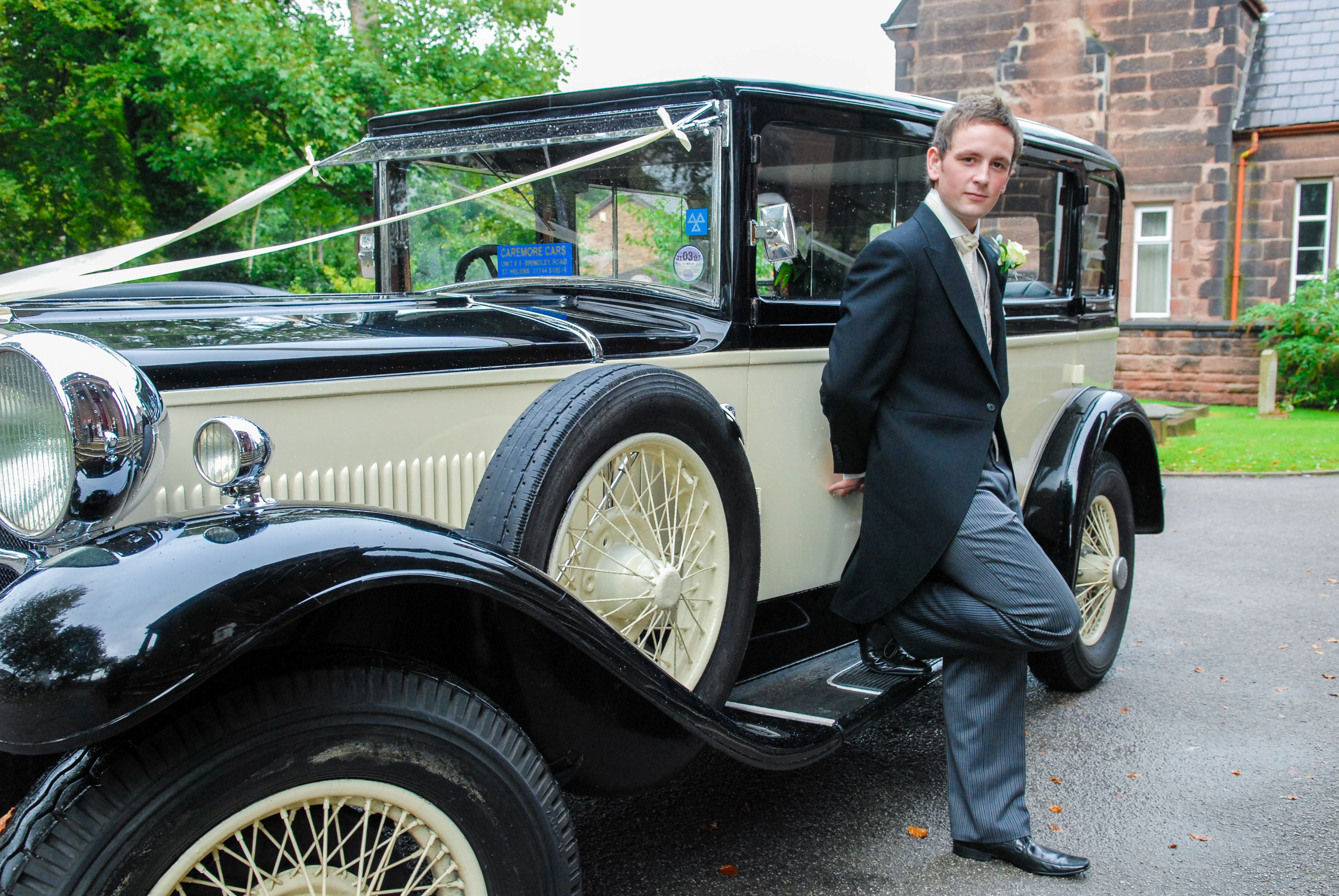 Wedding, Bride, Groom, Marriage, Photography, Liverpool, Merseyside, Leon Britton, Purple Parrot, Car, Cake, Engagement, Party, Celebration