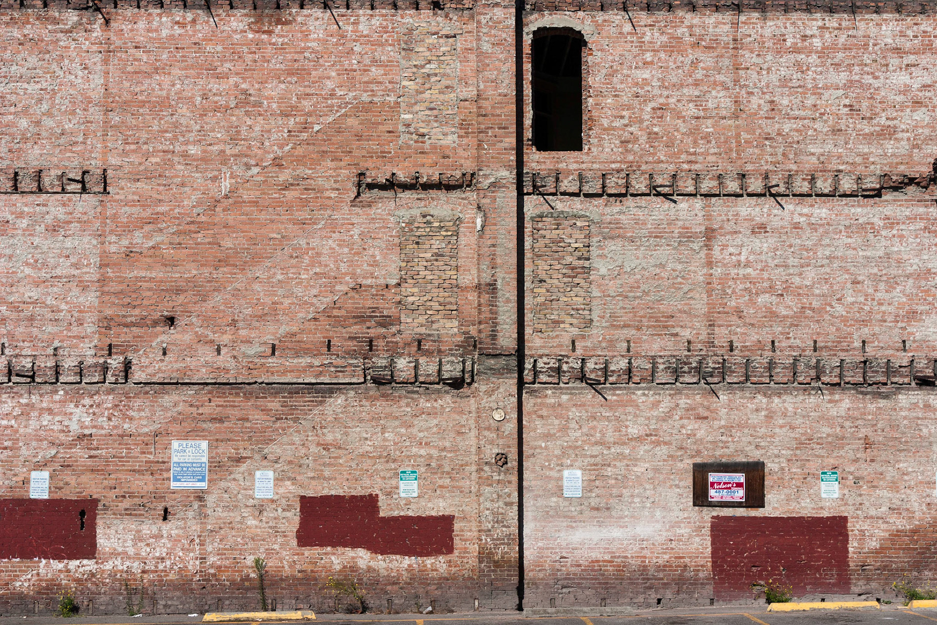 Detag No. 1250, 99201; Pigment print, 20 x 30 inches; © 2015