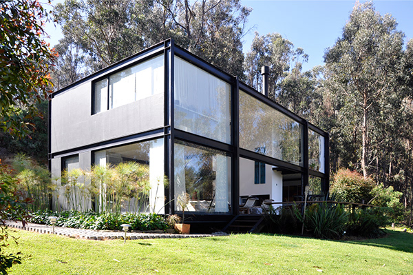 Baquerizo Arquitectos - casa metálica