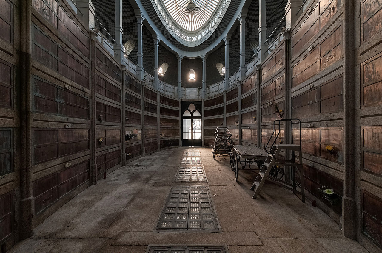 The Last Address / Crypt, Portugal