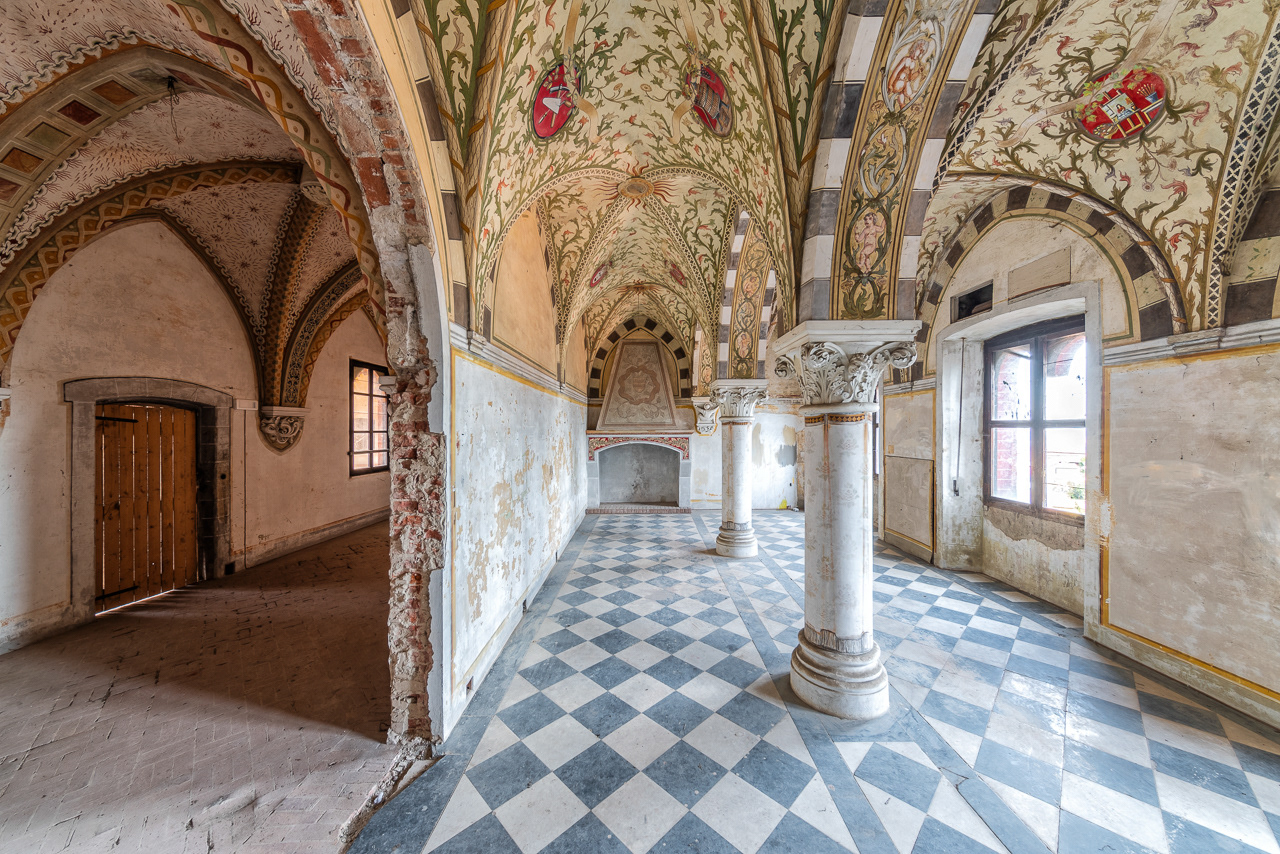 Pile ou farce, Chateau abandonné, Italie
