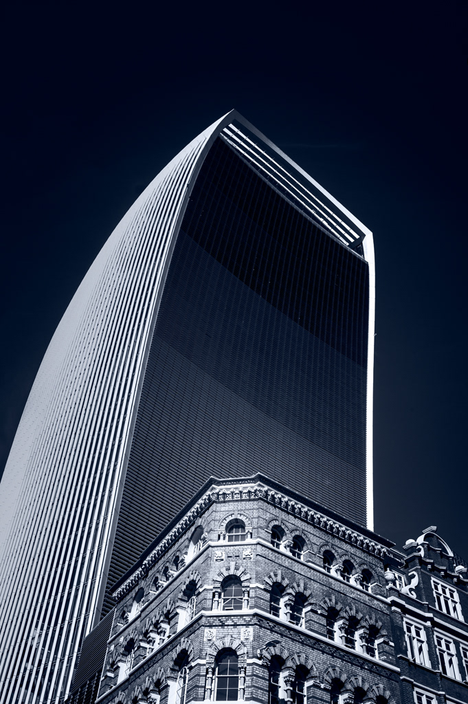 Walkie Talkie Looming