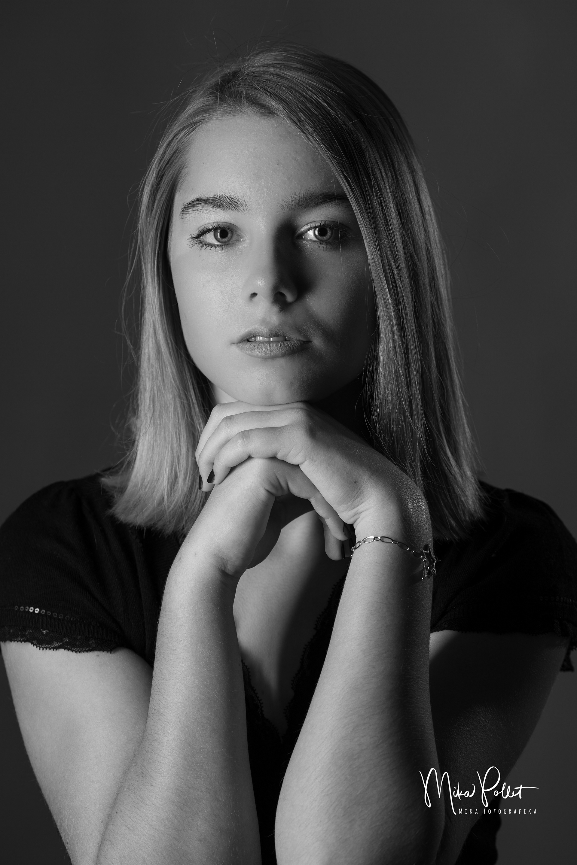 portrait photo en studio pour book photo modele et test agence par photographe mika pollet