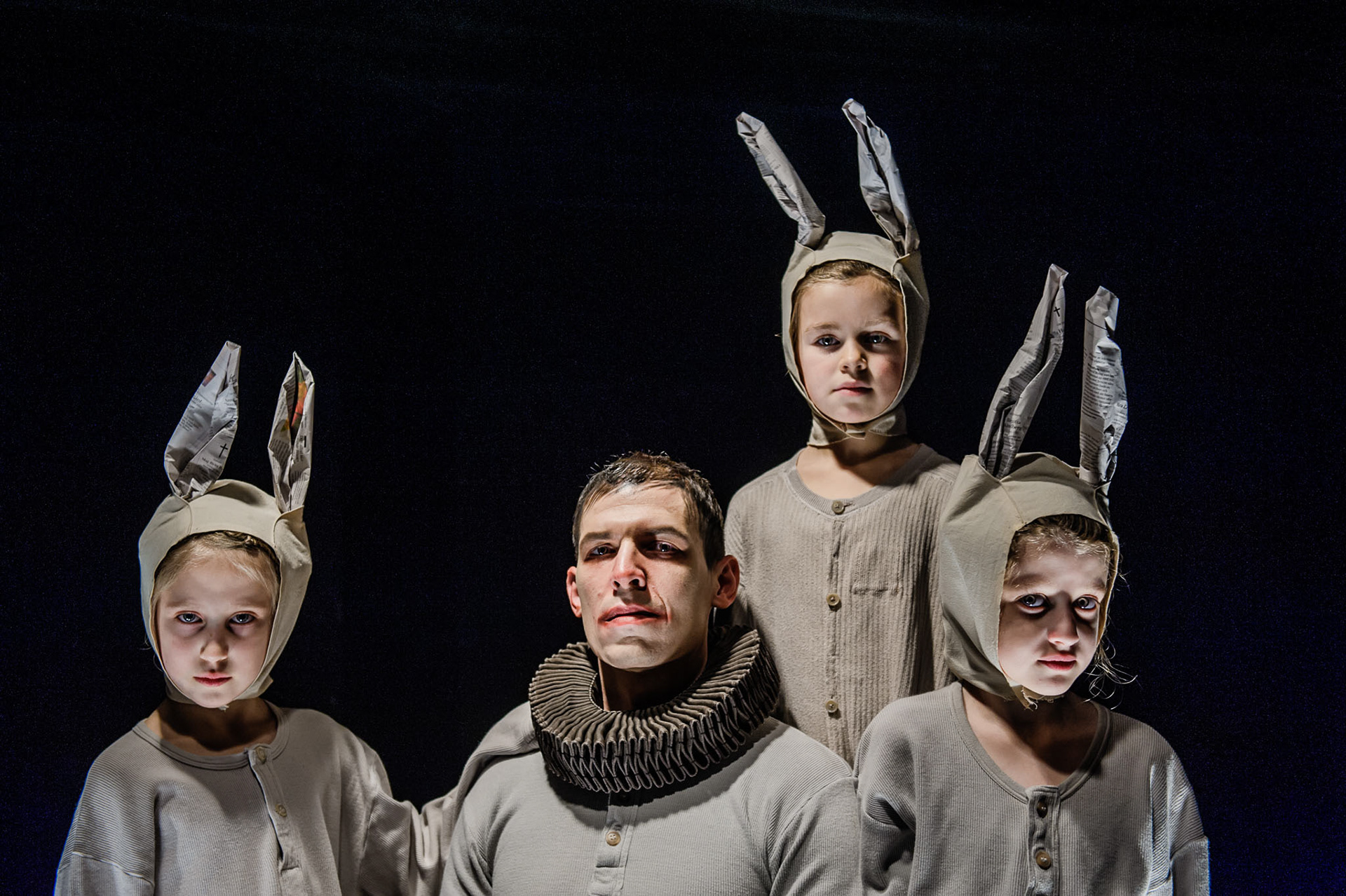 Part of the ensemble of Teater Galeasen's production of Hamlet.