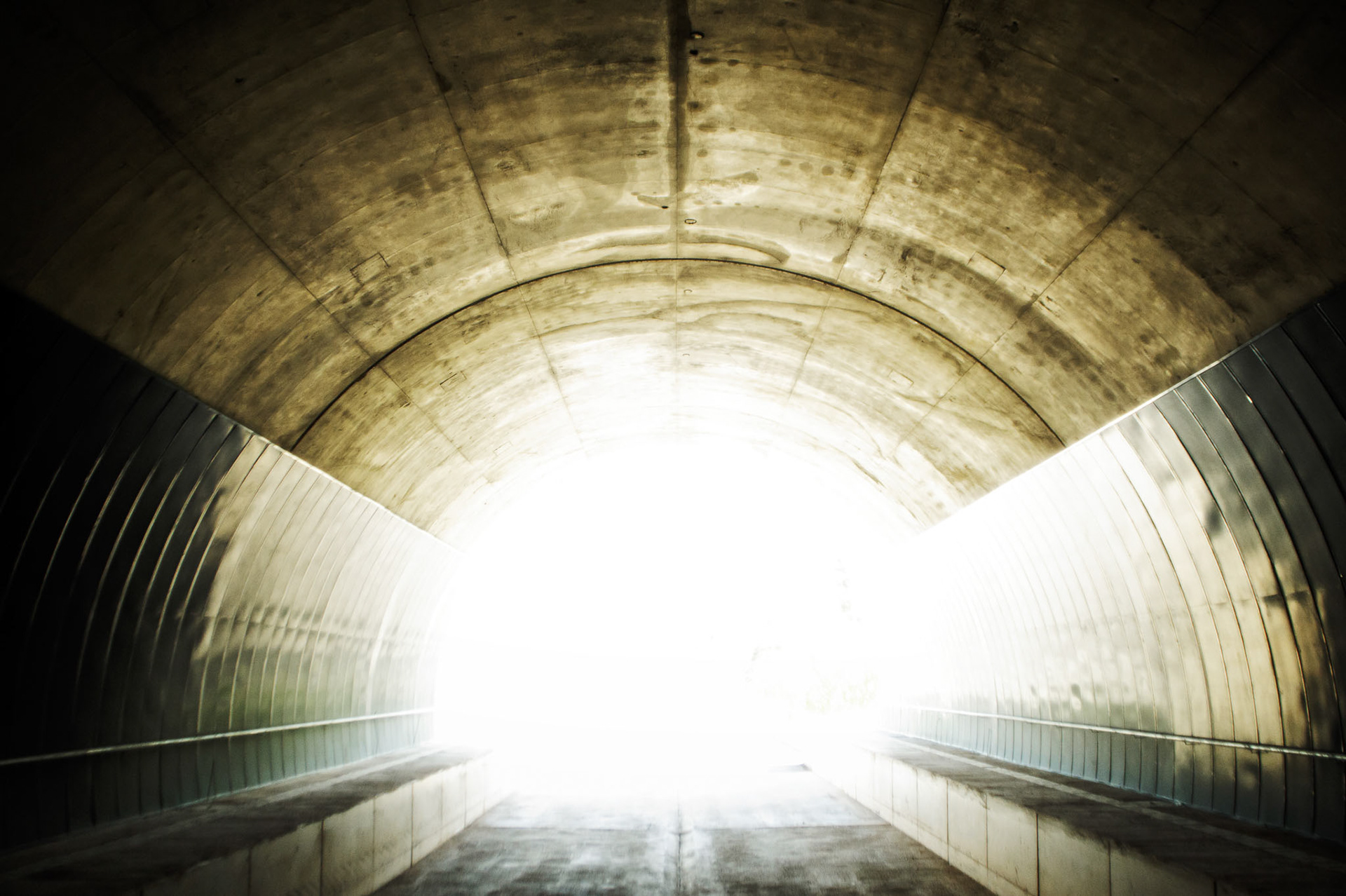 Pajares Base Tunnel. La Robla, León, Castilla y León. The perforation of these 25 km-long tunnels began in 2004. Although once finished they will be the seventh largest in the world, only six months were devoted to pre-studies. Moreover, the environmental impact assessment did not take into account the ground water. It was not until 2006, after several incidents with water pouring from the walls of the galleries, that the first hydrogeological study was performed. The result: 20 aquifers had been perforated, causing subterranean water transfer between the north and south sides of the mountains, which, in turn, affected the water supply at the surface. The cost of this mess, up to now, amounts to €3.2 billion (nearly half of it are EU-funds). The objective is to open one of the tunnels before the general elections of 2015, for the other one there is no final solution in sight.