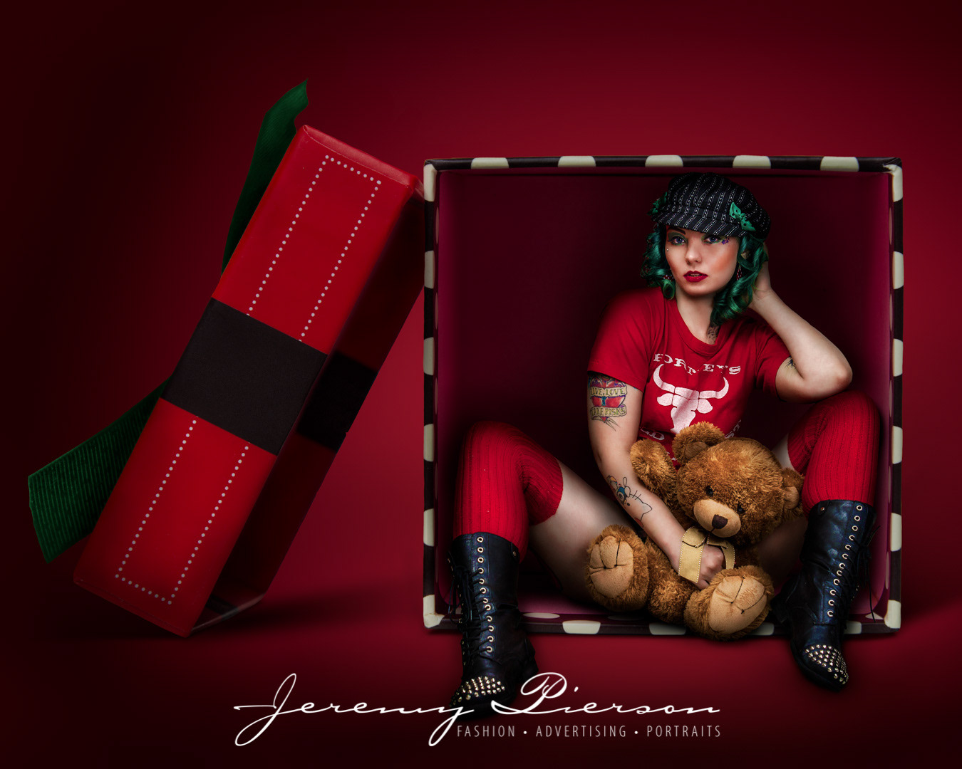 DEEPFOTO Photography & Design Studios - Sabrina Sin Christmas