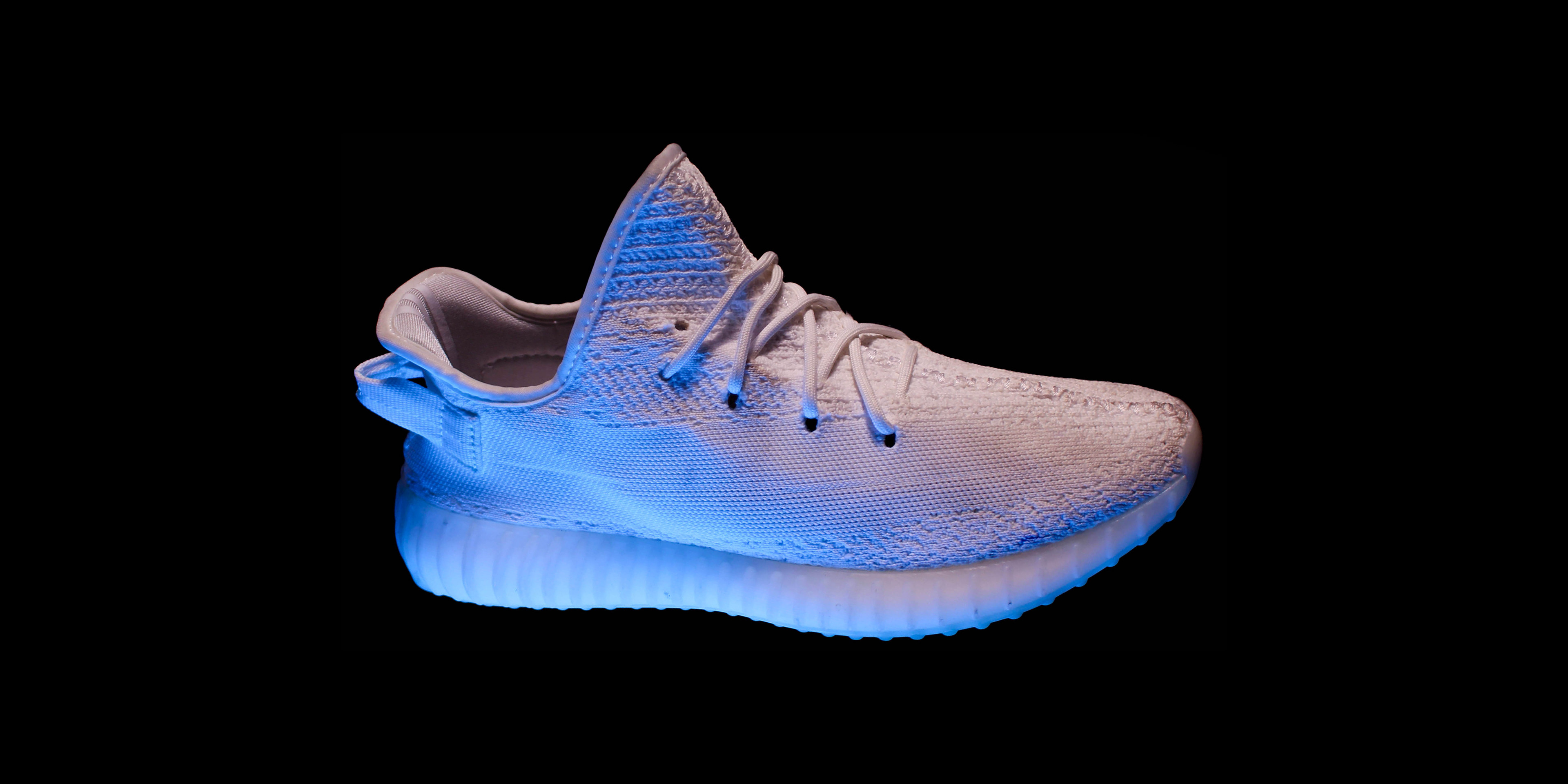 dirty white yeezys
